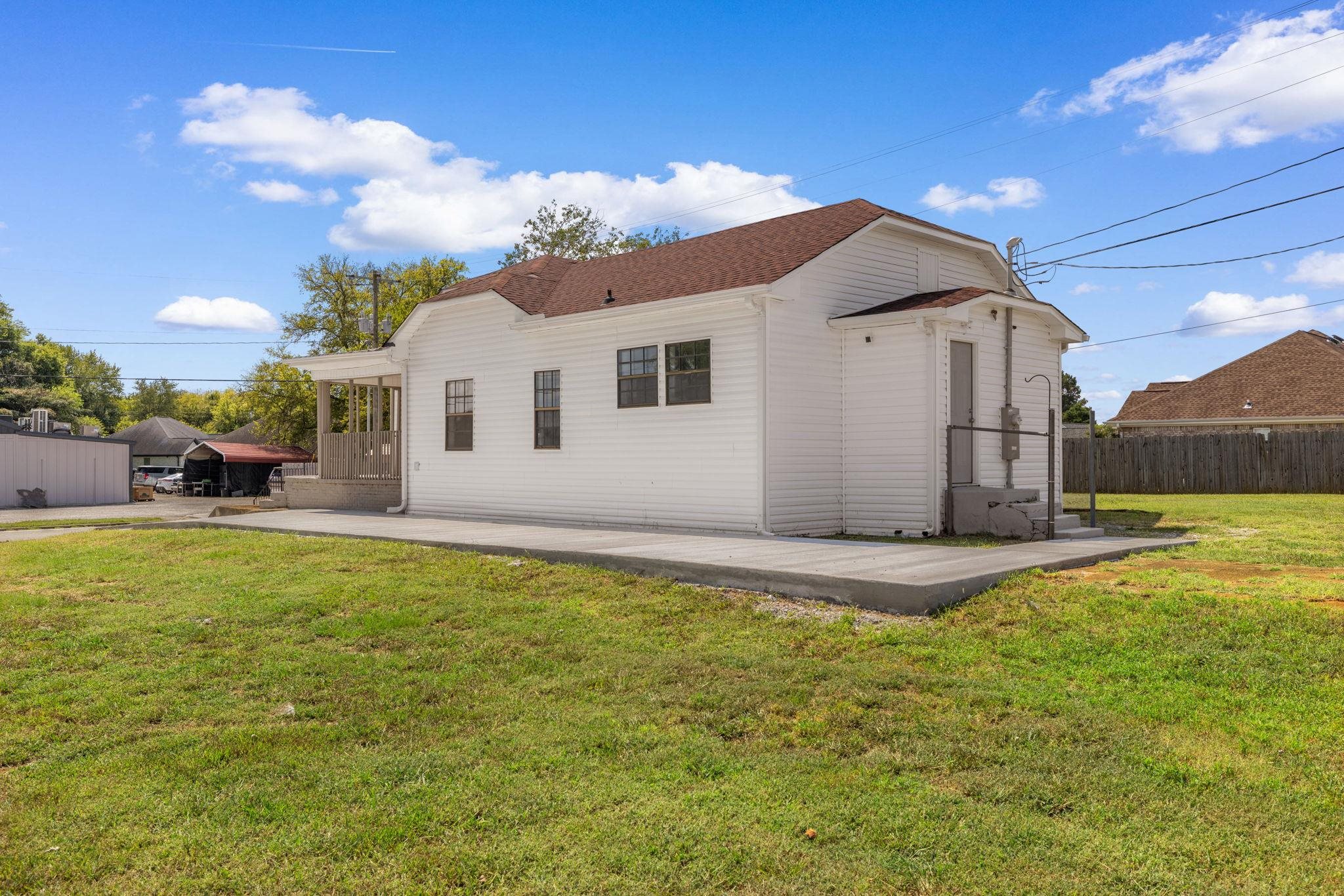 104 W Hollywood Ave, Muscle Shoals, AL 35661 — photo 3