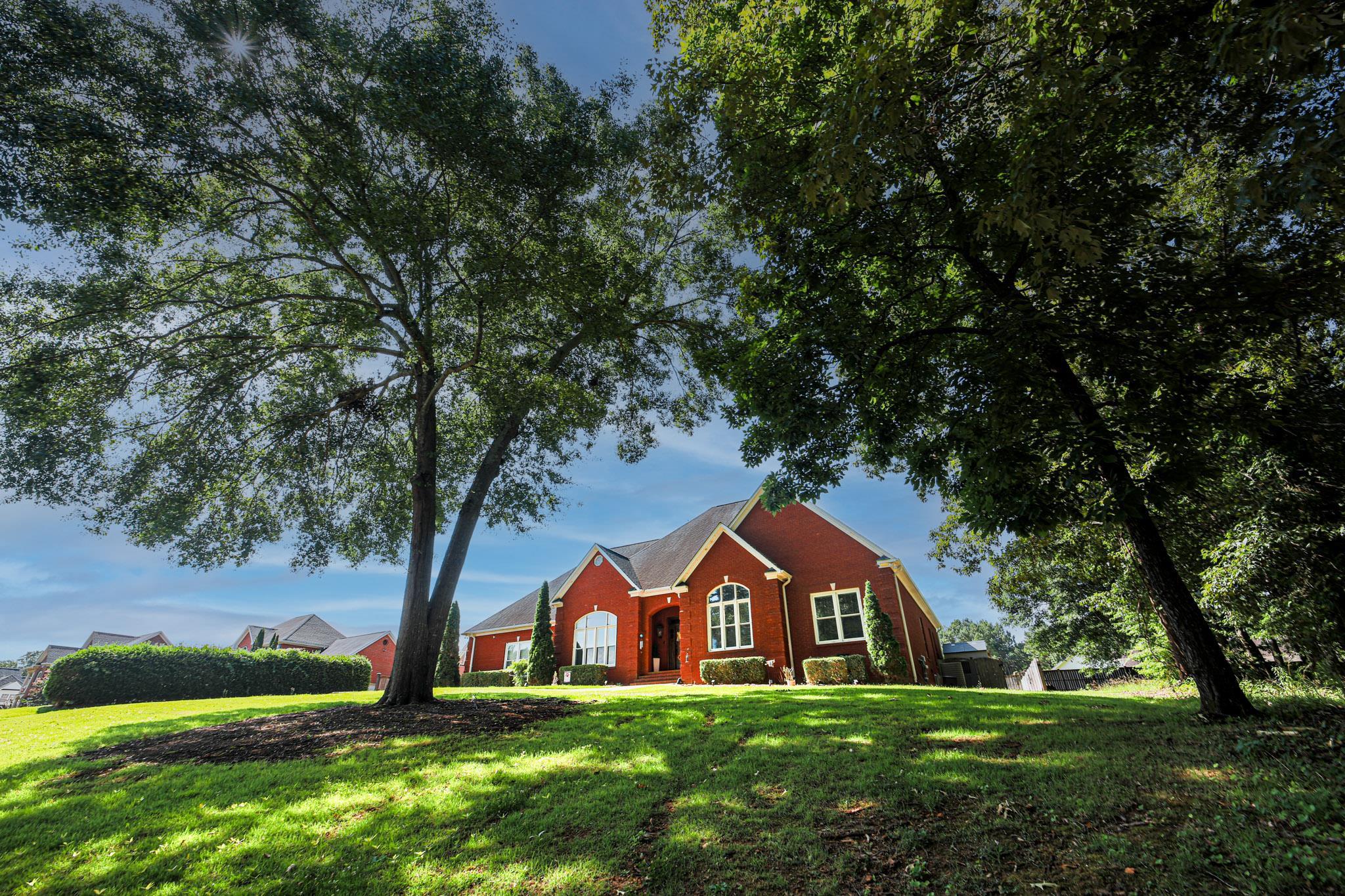 930 Kensington Pl, Tuscumbia, AL 35674 — photo 4