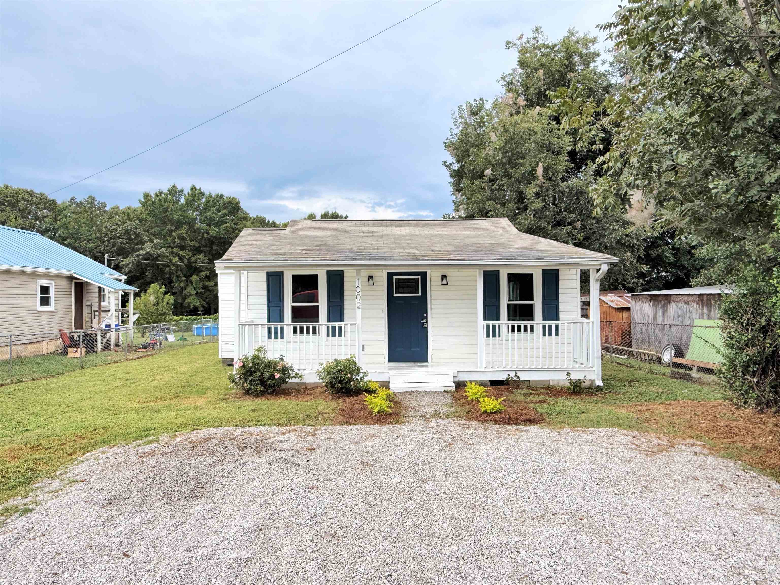1002 Carolyn St, Tuscumbia, AL 35674 — photo 2