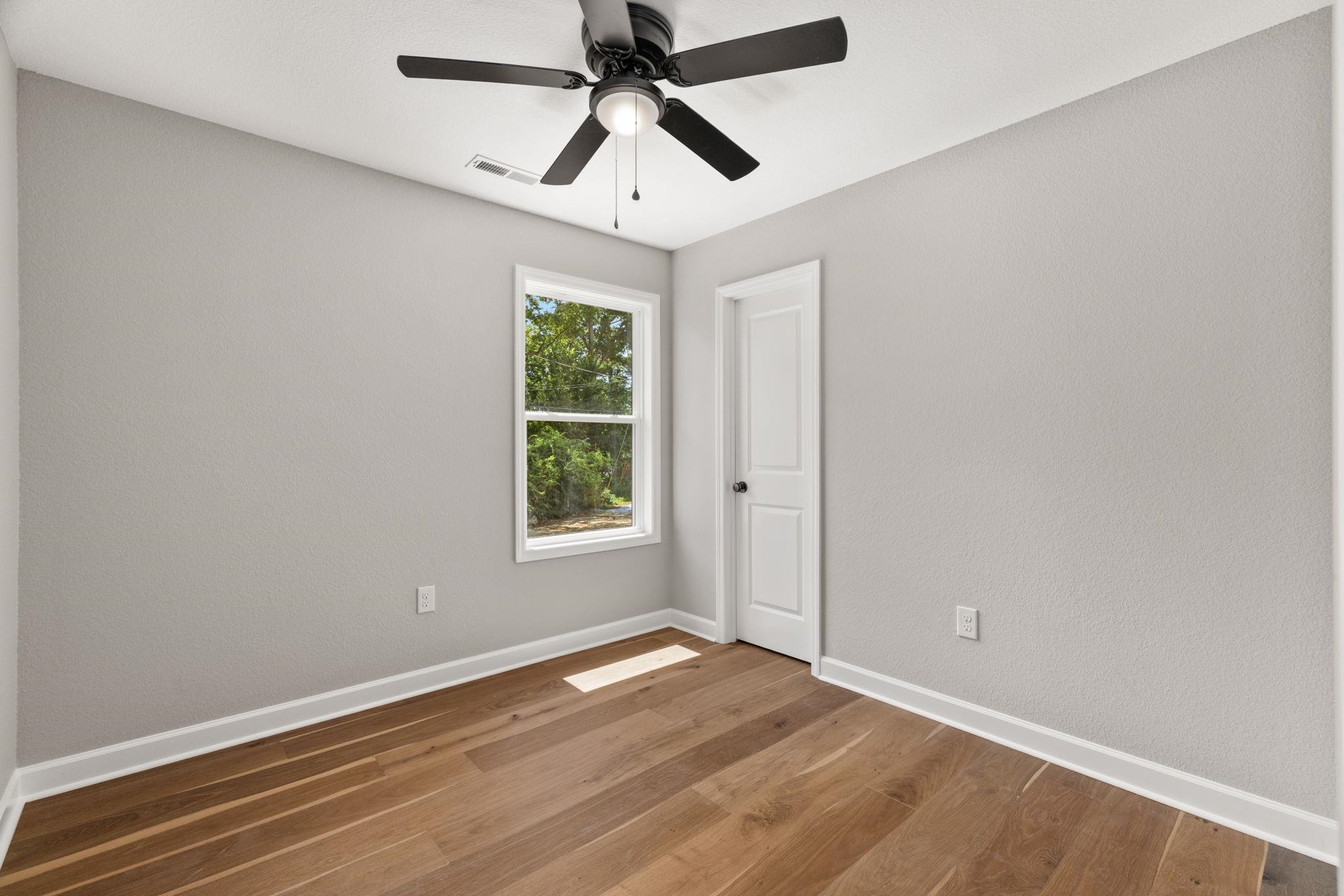111 N Fulton St, Florence, AL 35630 — photo 12