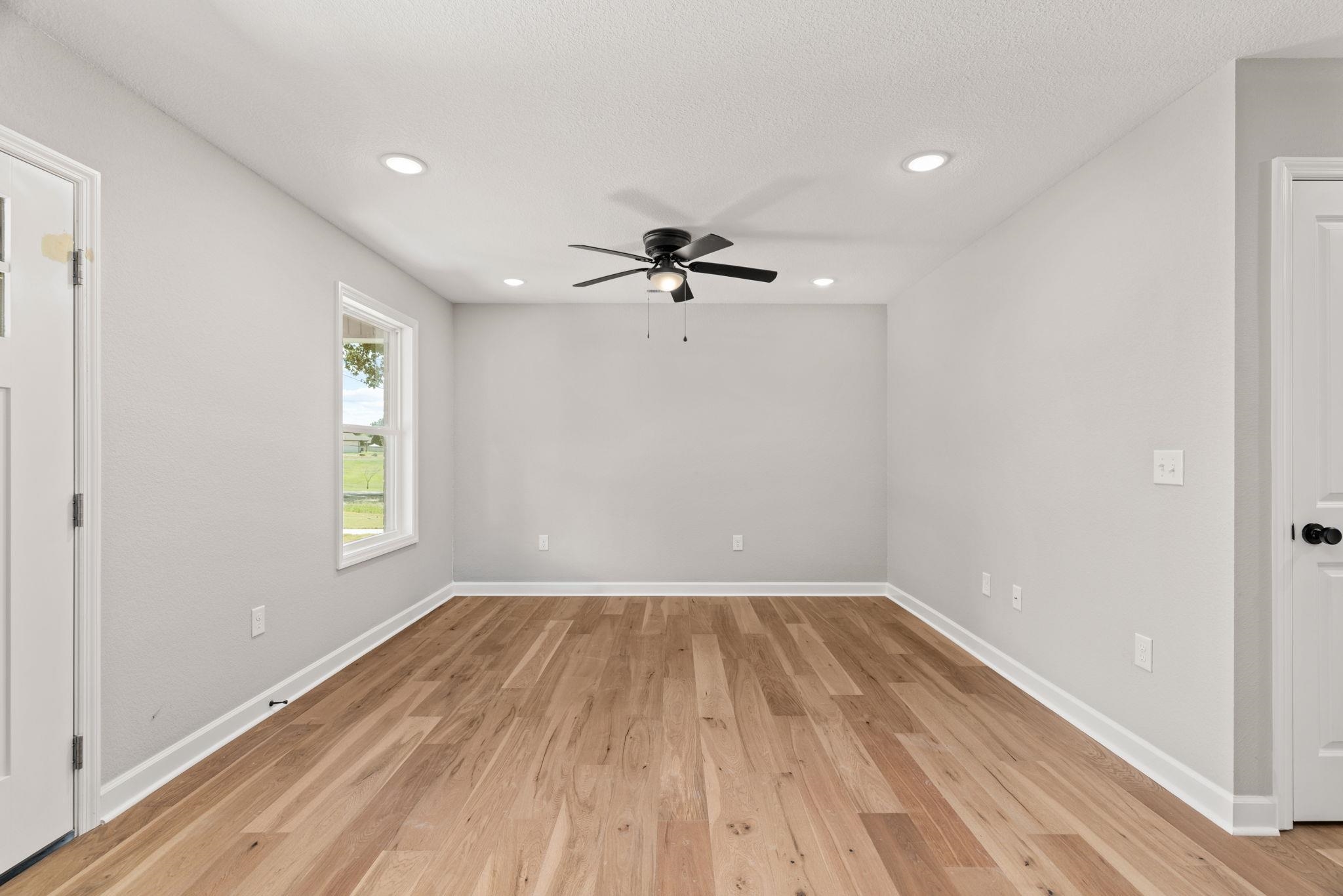 111 N Fulton St, Florence, AL 35630 — photo 5