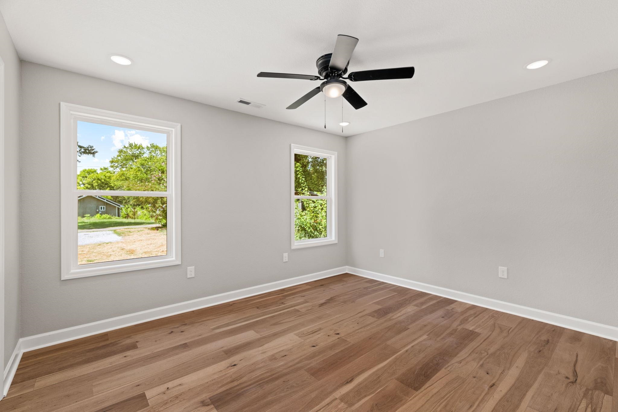 111 N Fulton St, Florence, AL 35630 — photo 9