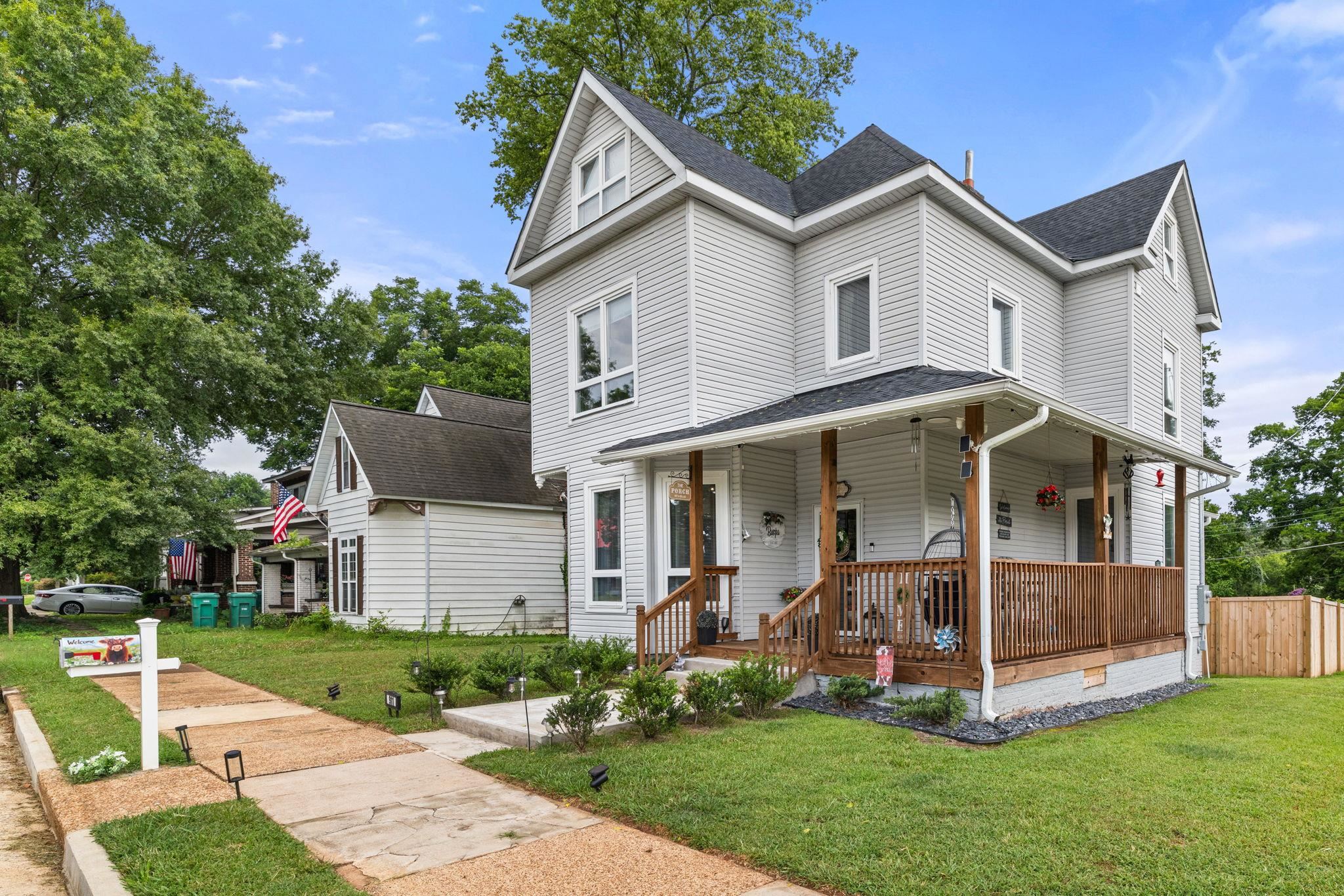911 N Raleigh Ave, Sheffield, AL 35660 — photo 2