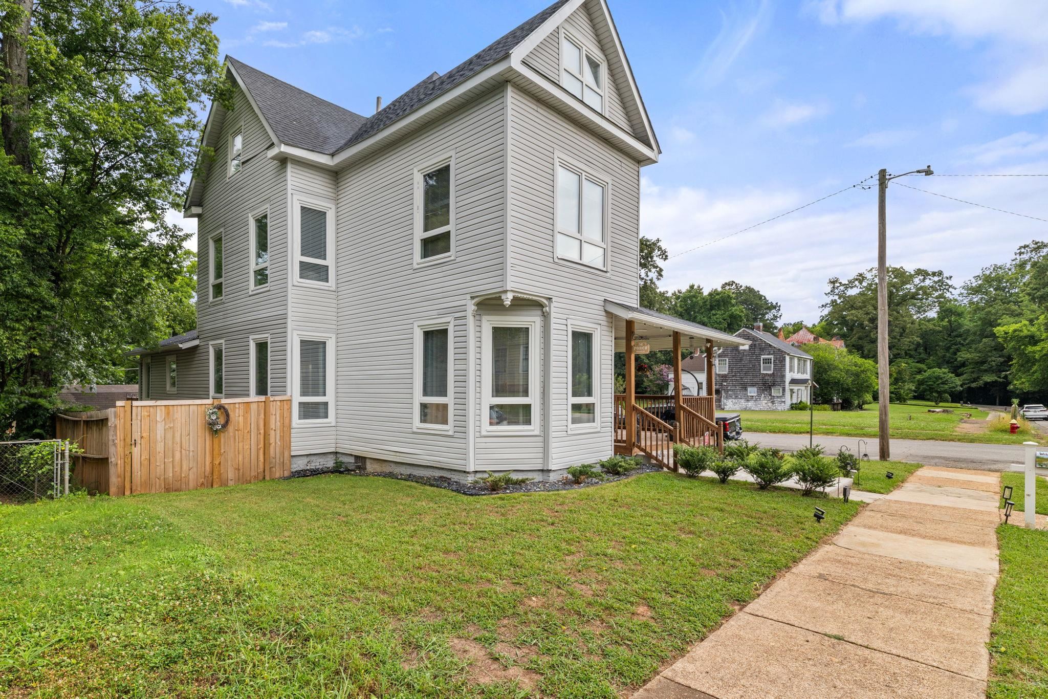 911 N Raleigh Ave, Sheffield, AL 35660 — photo 3