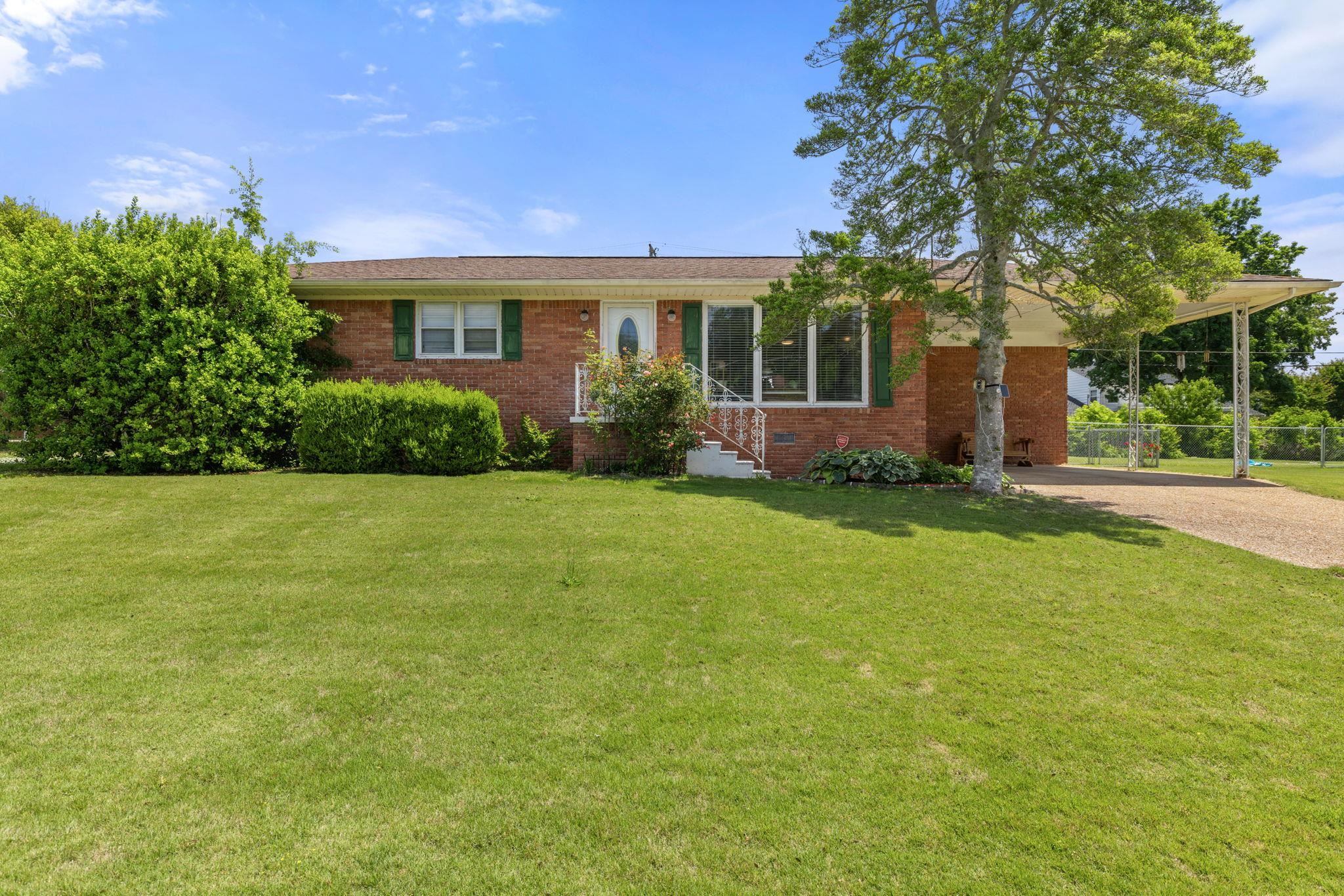 1916 Crestline Ave, Sheffield, AL 35660 — photo 1