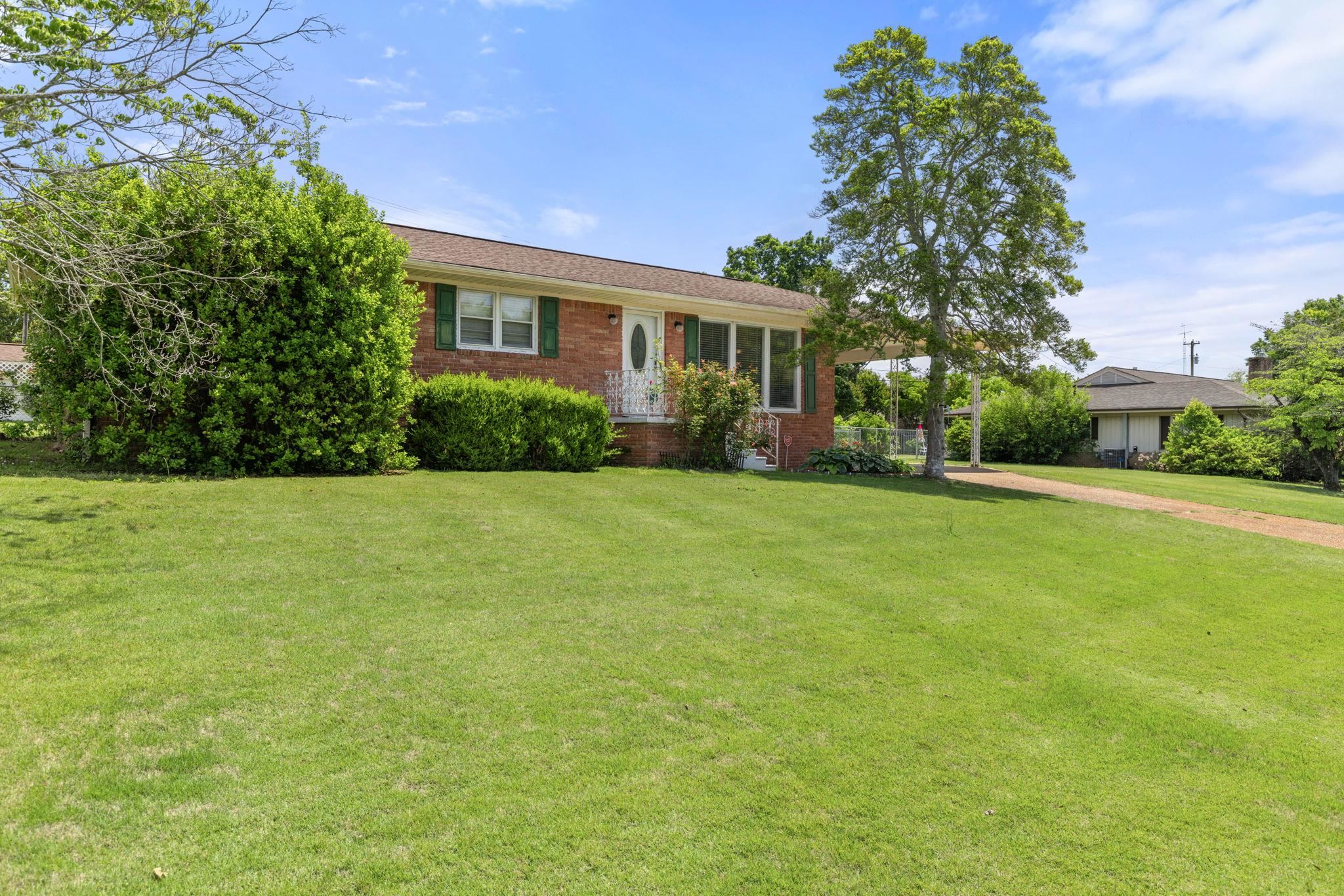 1916 Crestline Ave, Sheffield, AL 35660 — photo 2