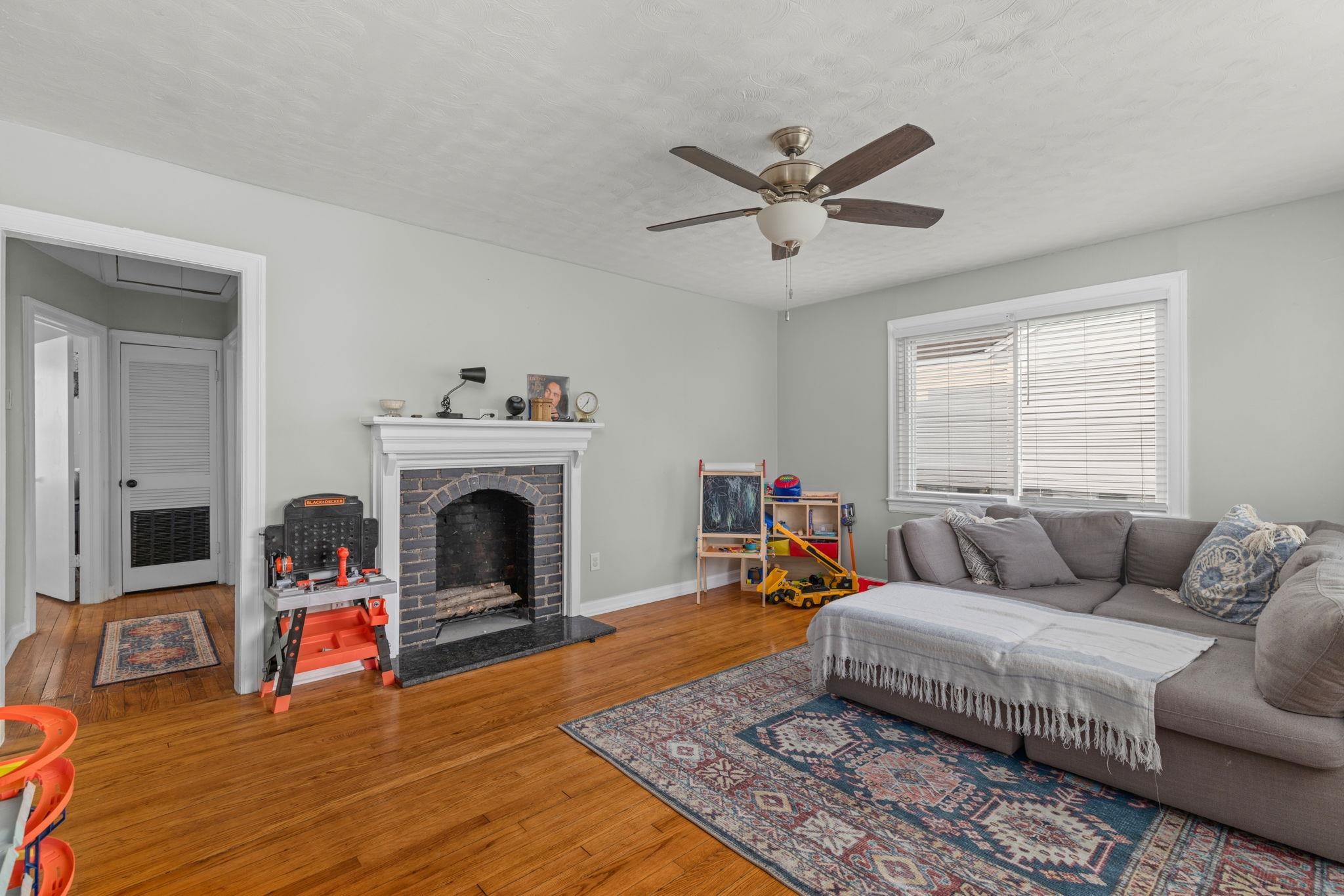 1012 1st St, Tuscumbia, AL 35674 — photo 4