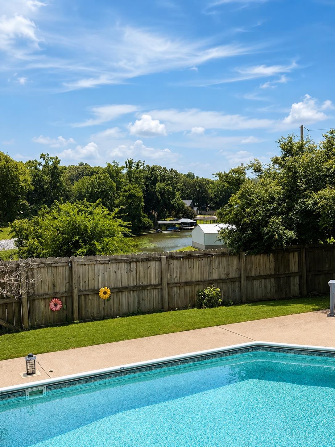 220 Riverhaven Dr, Muscle Shoals, AL 35661 — photo 2