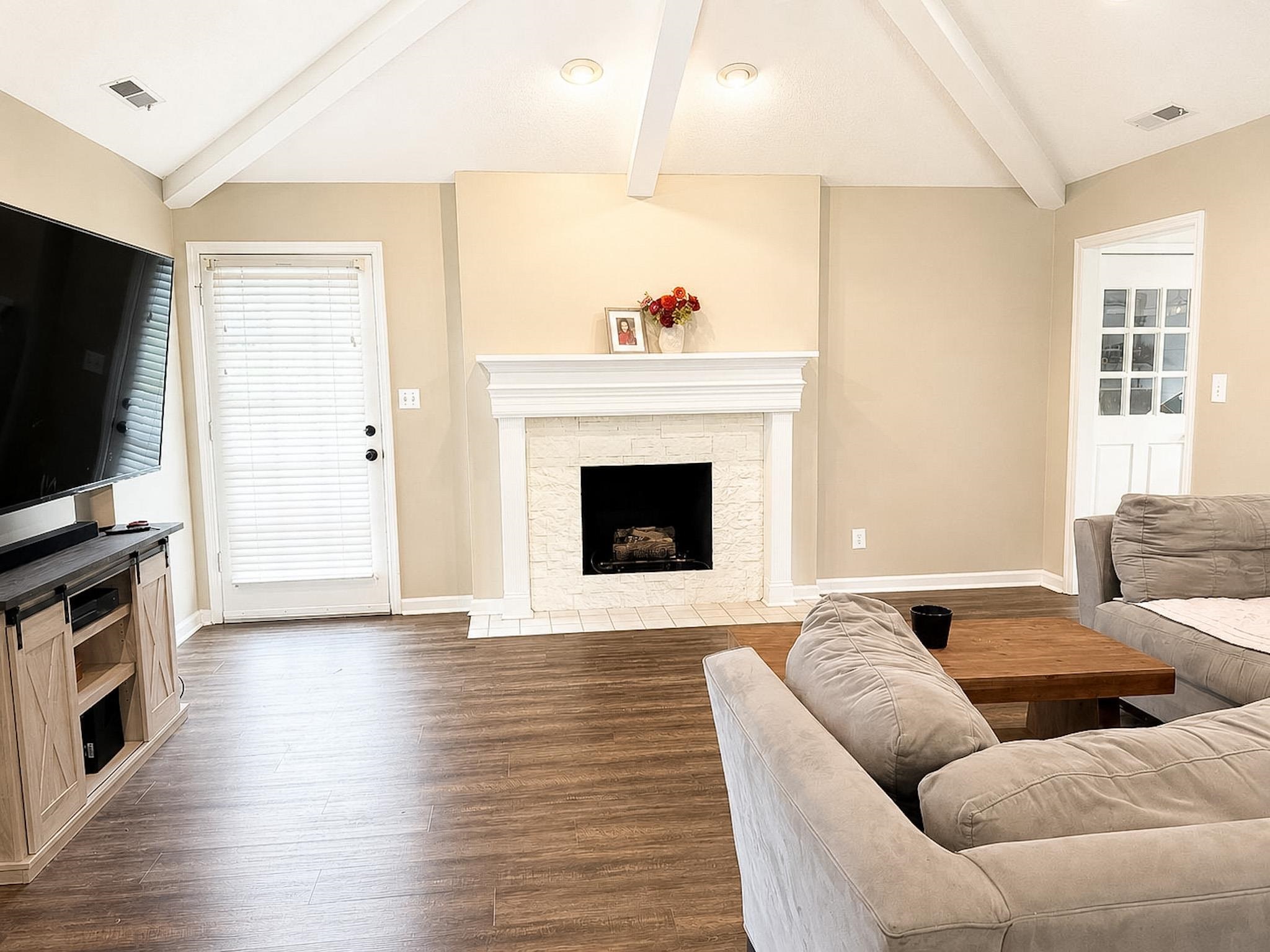 133 E Oak Hill Dr, Florence, AL 35633 — photo 5