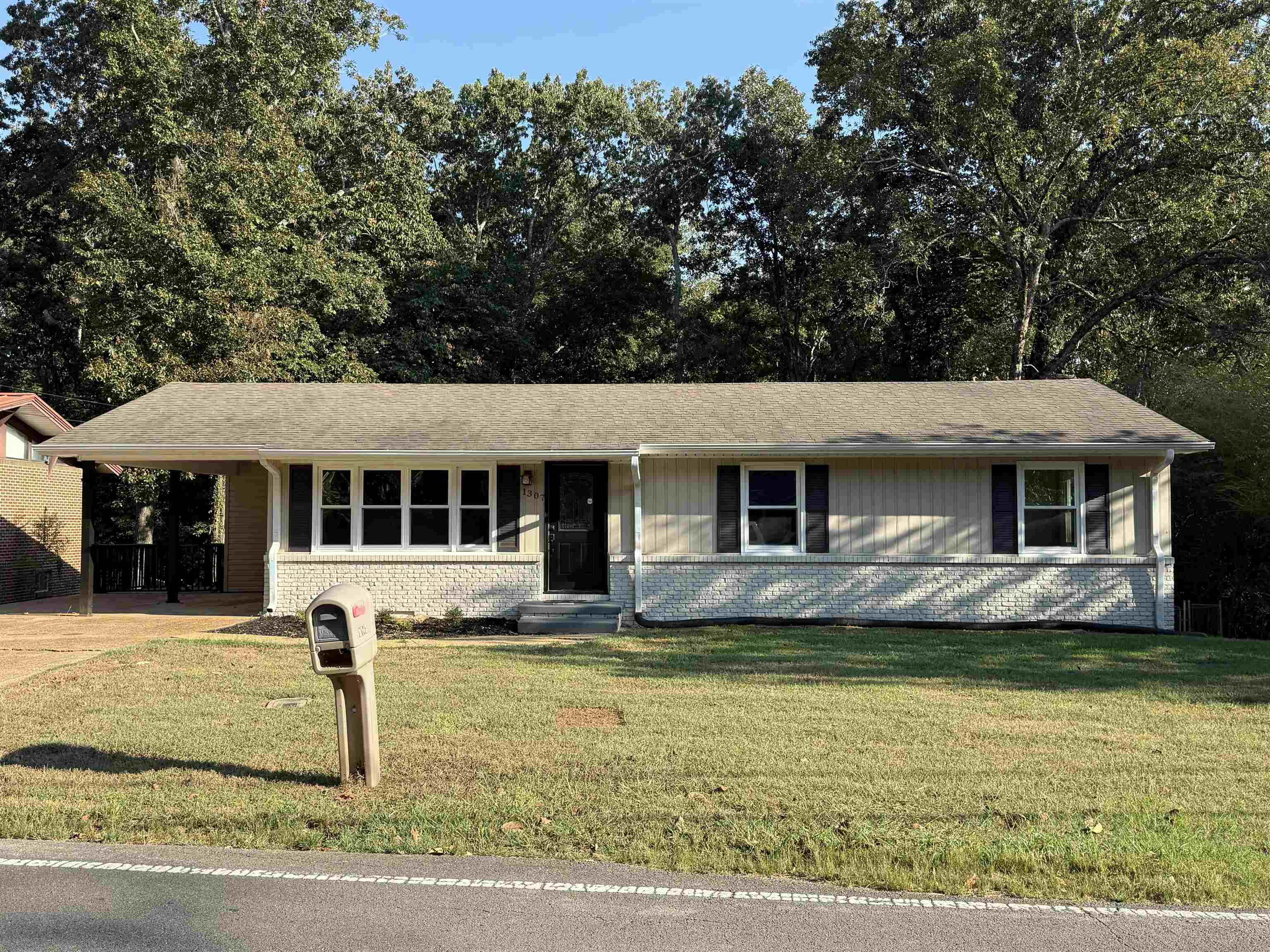 1307 Cypress Mill Rd, Florence, AL 35630 — photo 1