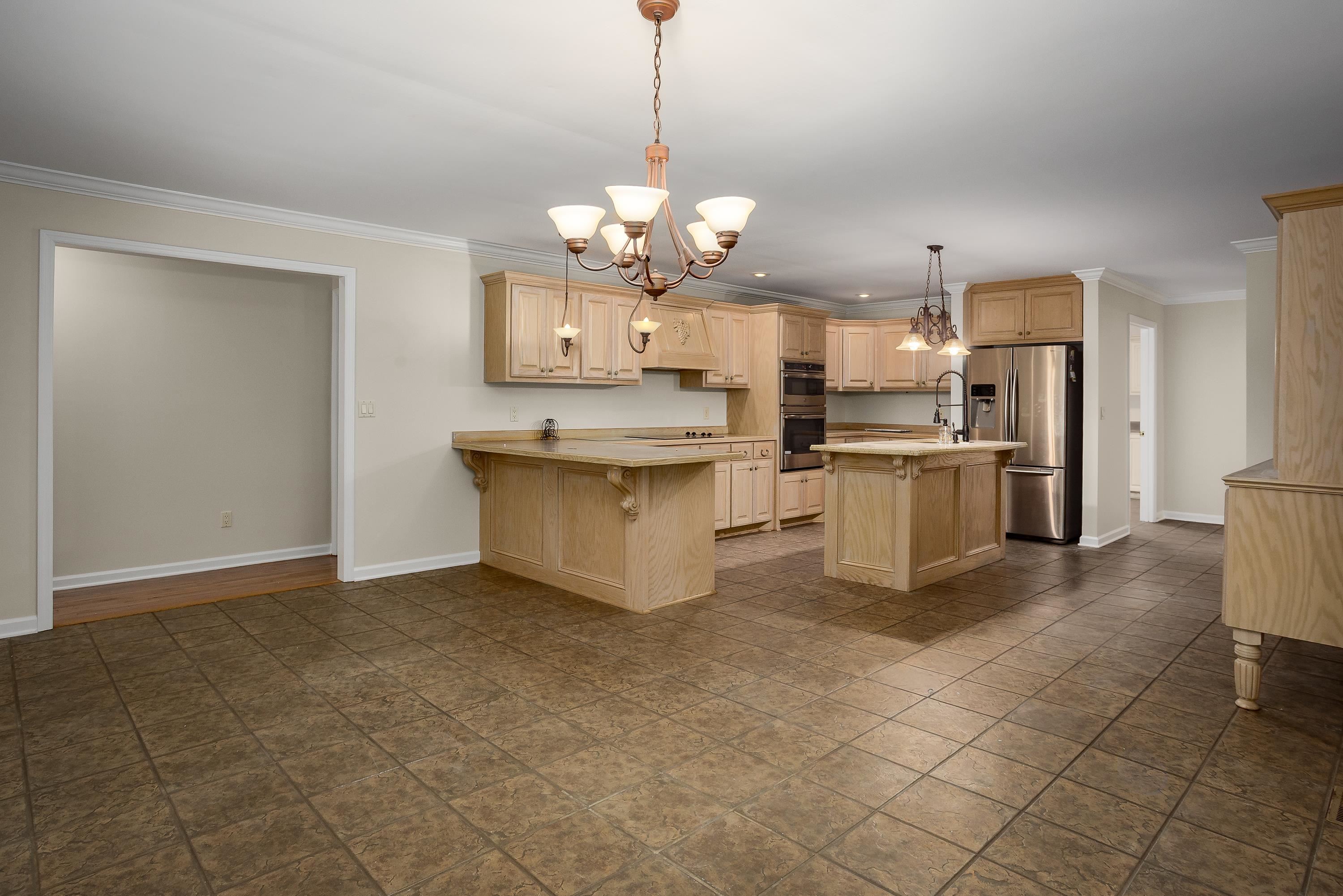 219 Oakview Dr, Rogersville, AL 35652 — photo 12