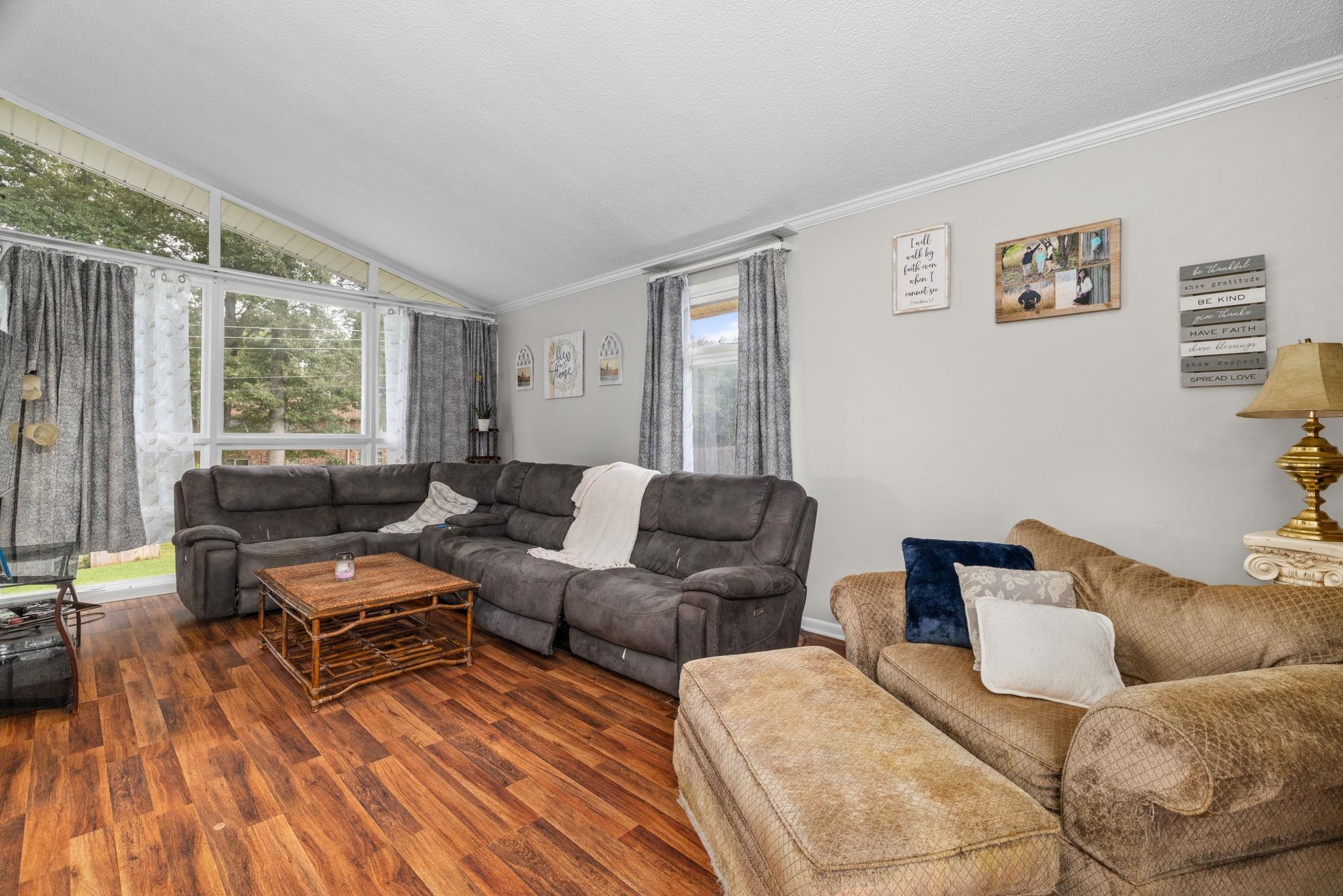 209 Oakhill Ave, Sheffield, AL 35660 — photo 5