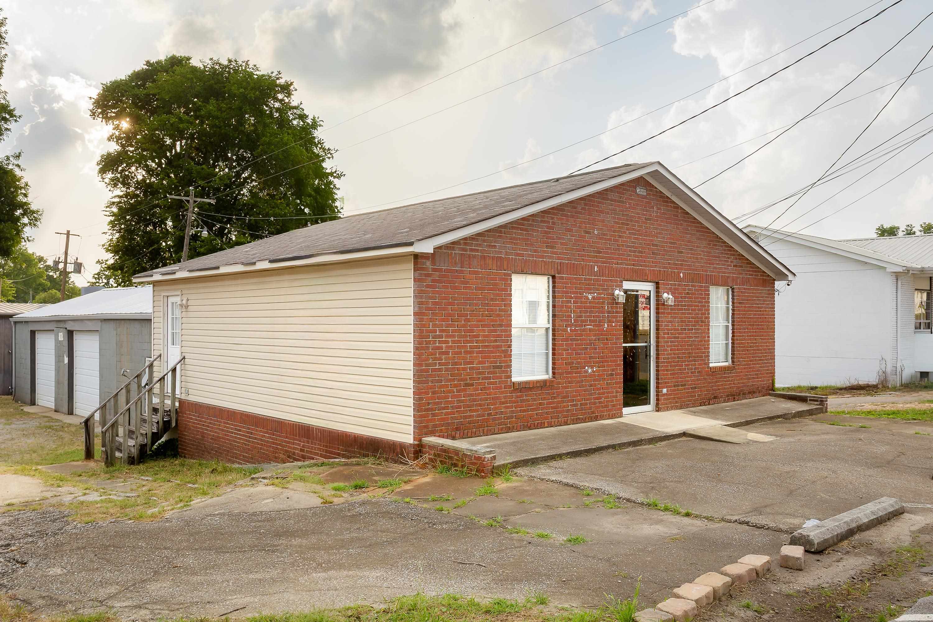 110 S Water St, Tuscumbia, AL 35674 — photo 2