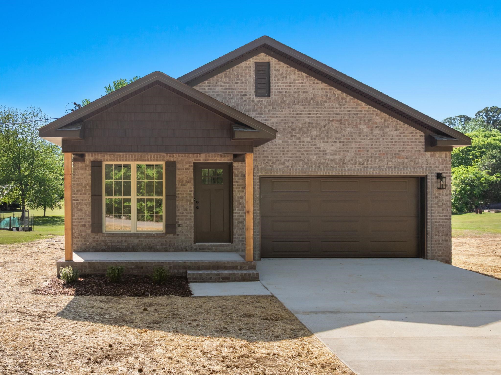 771 River Ln, Tuscumbia, AL 35674 — photo 1