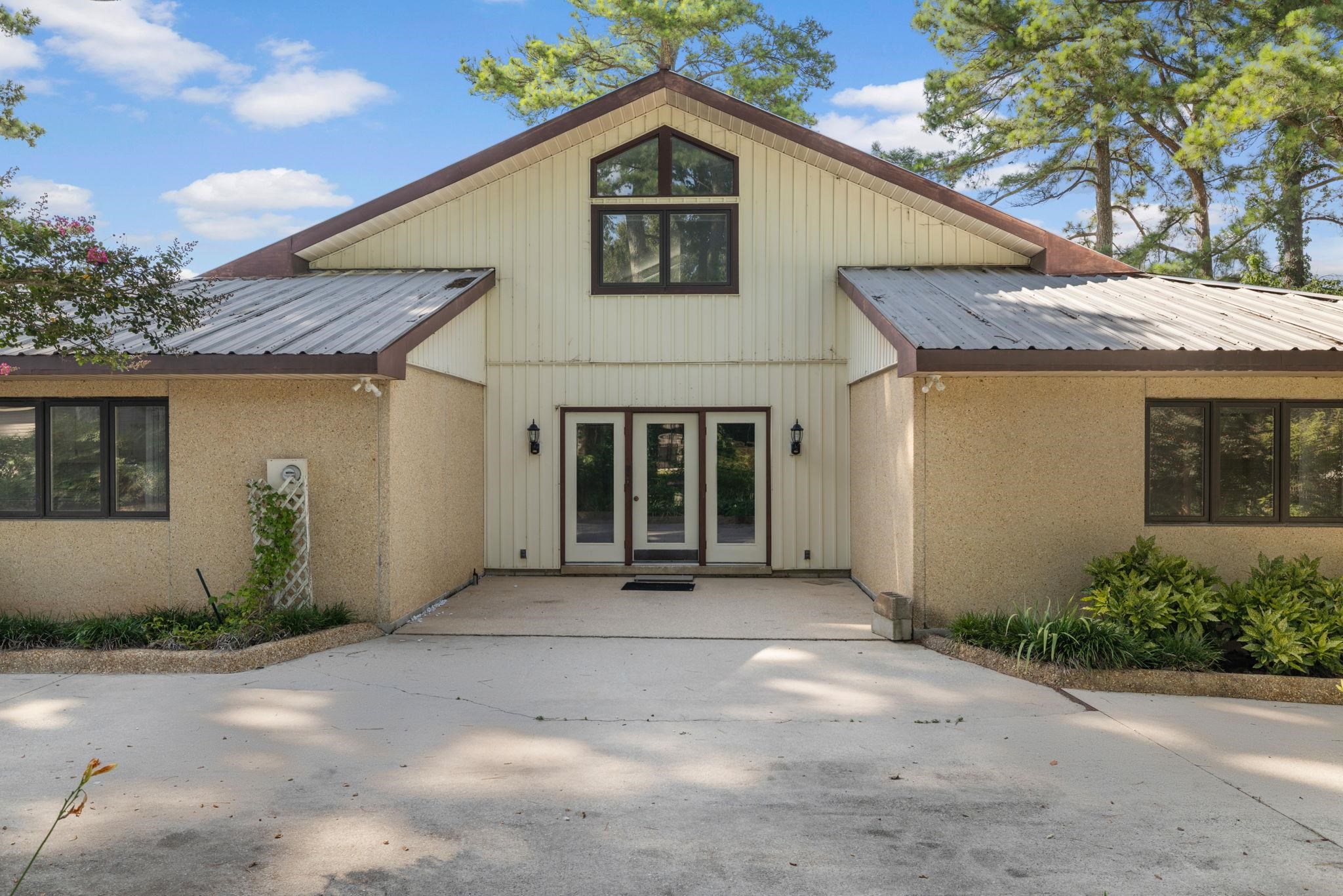 175 Bainbridge Cir, Muscle Shoals, AL 35660 — photo 2