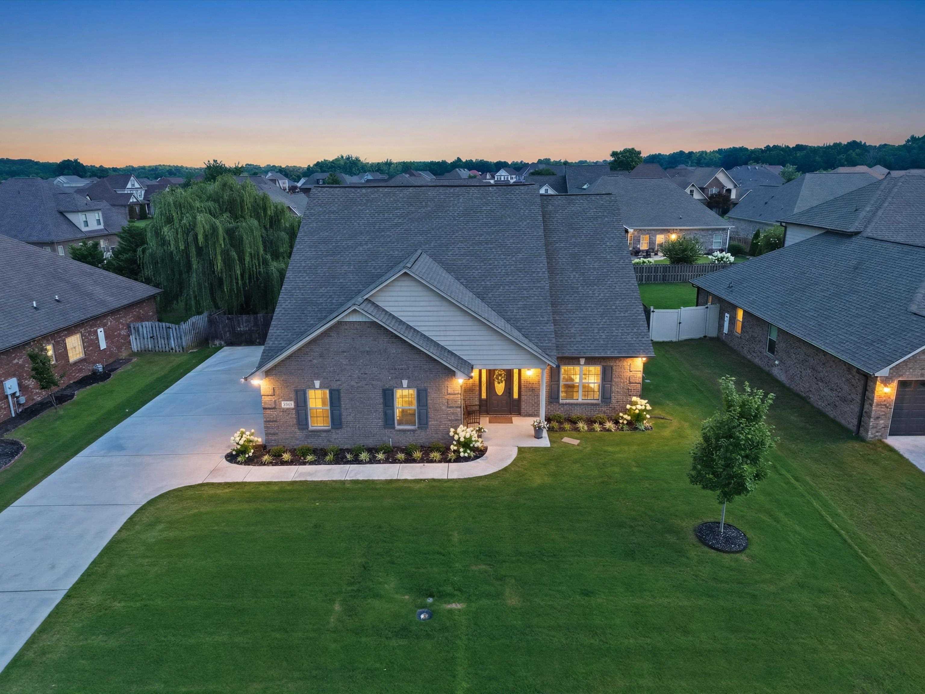 22883 Pin Oak Dr, Athens, AL 35613 — photo 1