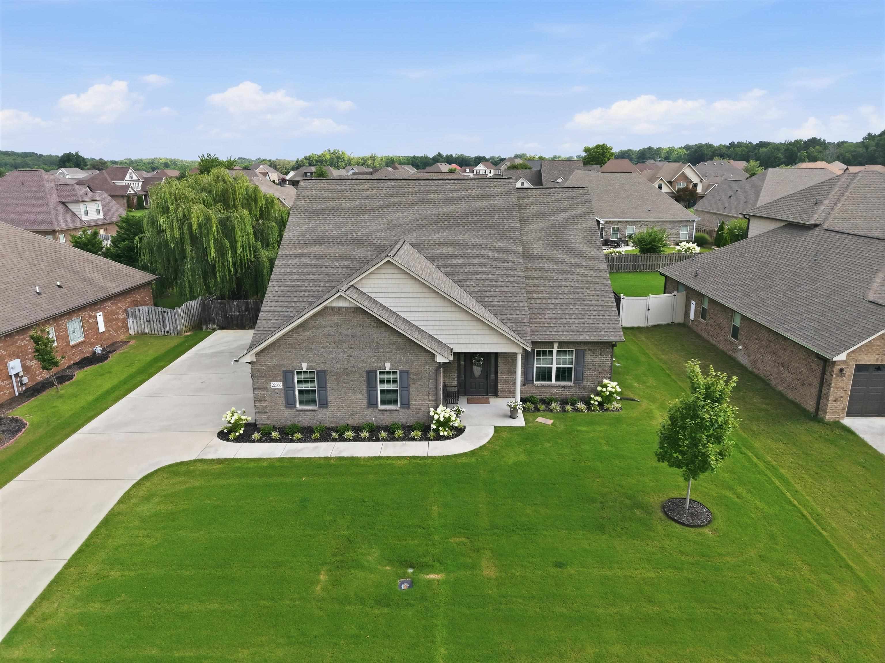 22883 Pin Oak Dr, Athens, AL 35613 — photo 2