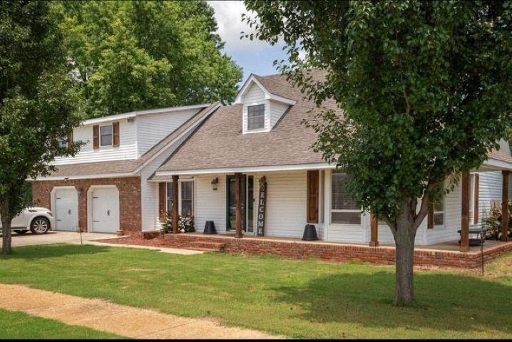 306 Fulton St, Muscle Shoals, AL 35661 — photo 2