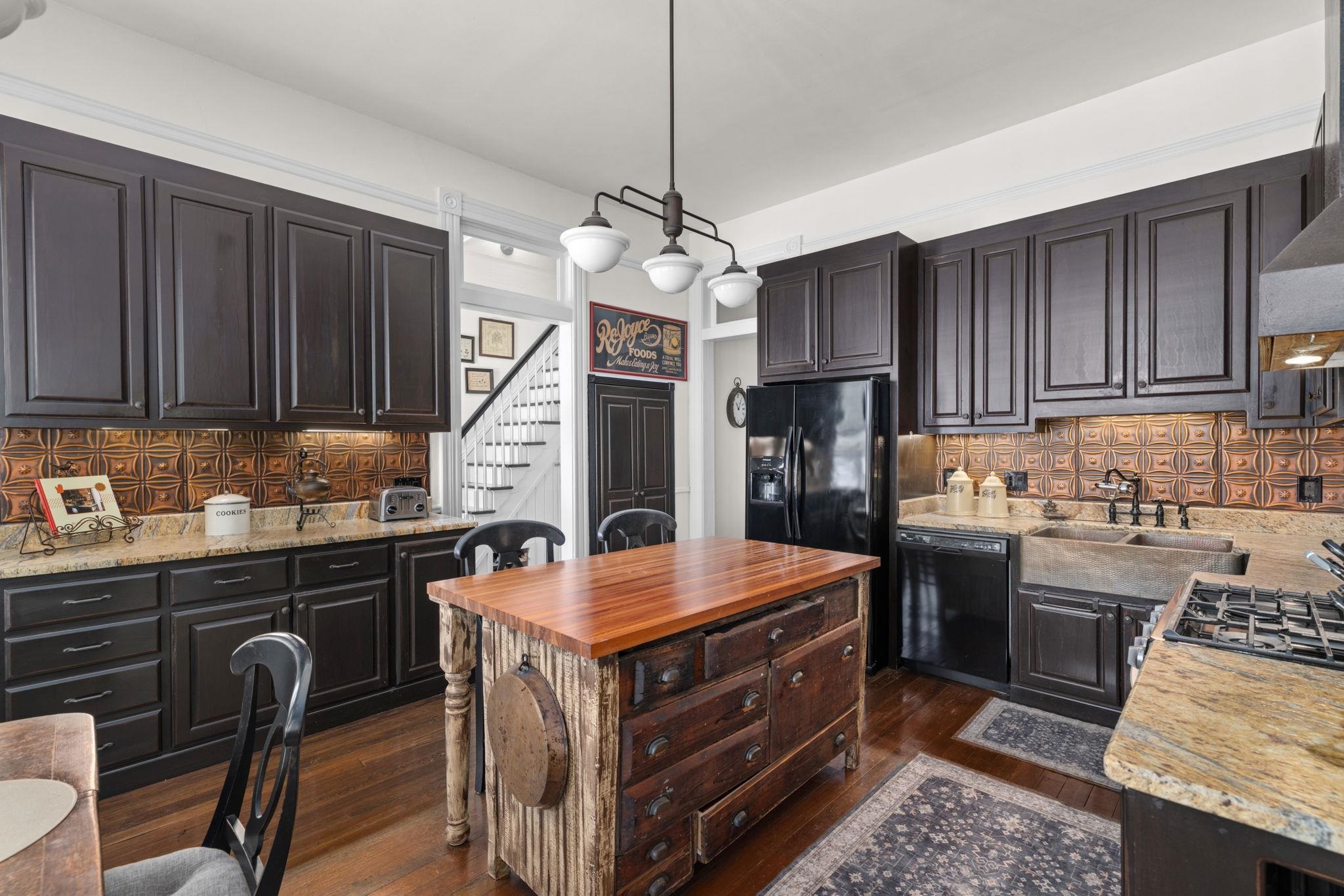 520 Walnut St, Florence, AL 35630 — photo 12