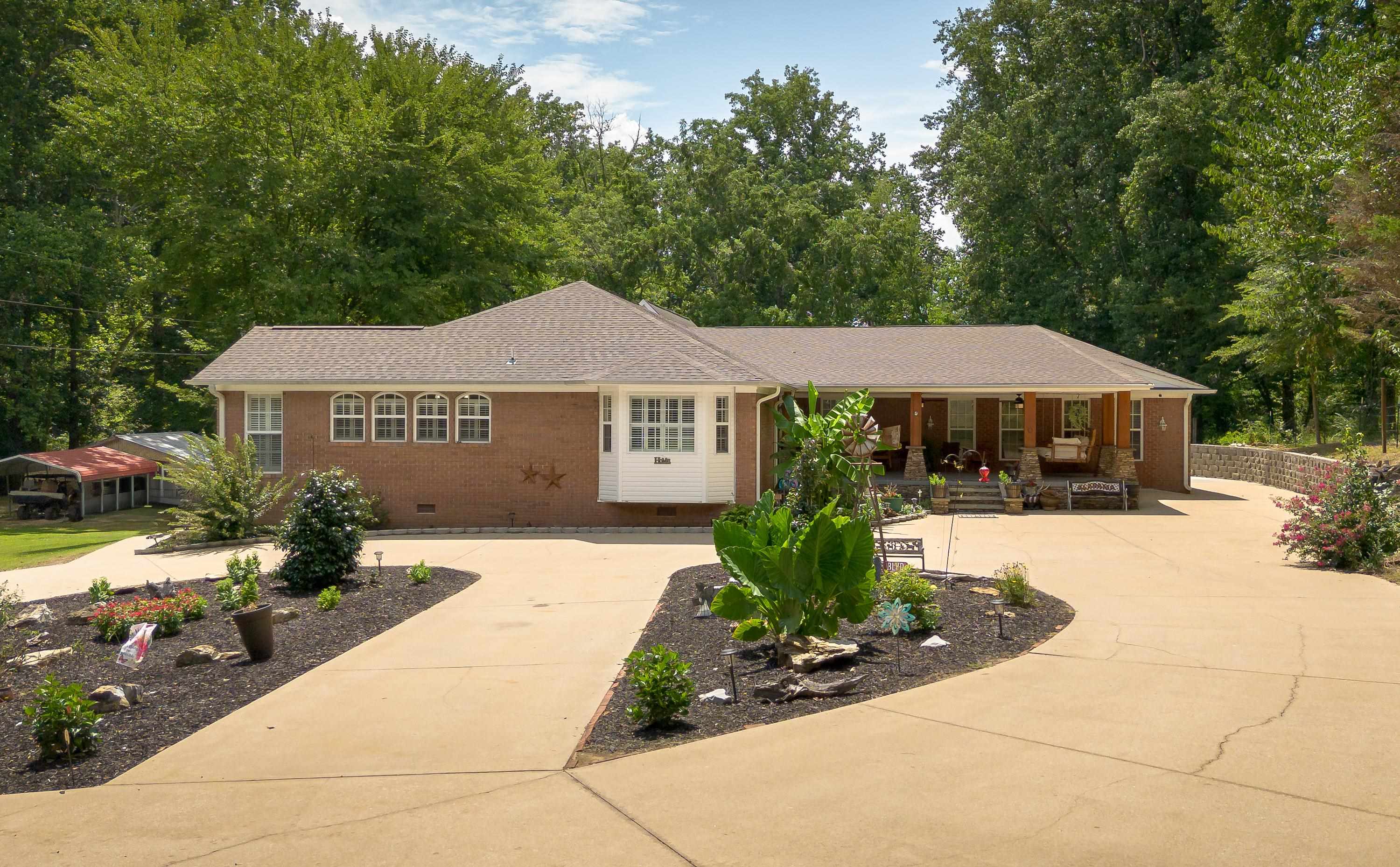 668 Lingerlost Rd, Killen, AL 35645 — photo 4