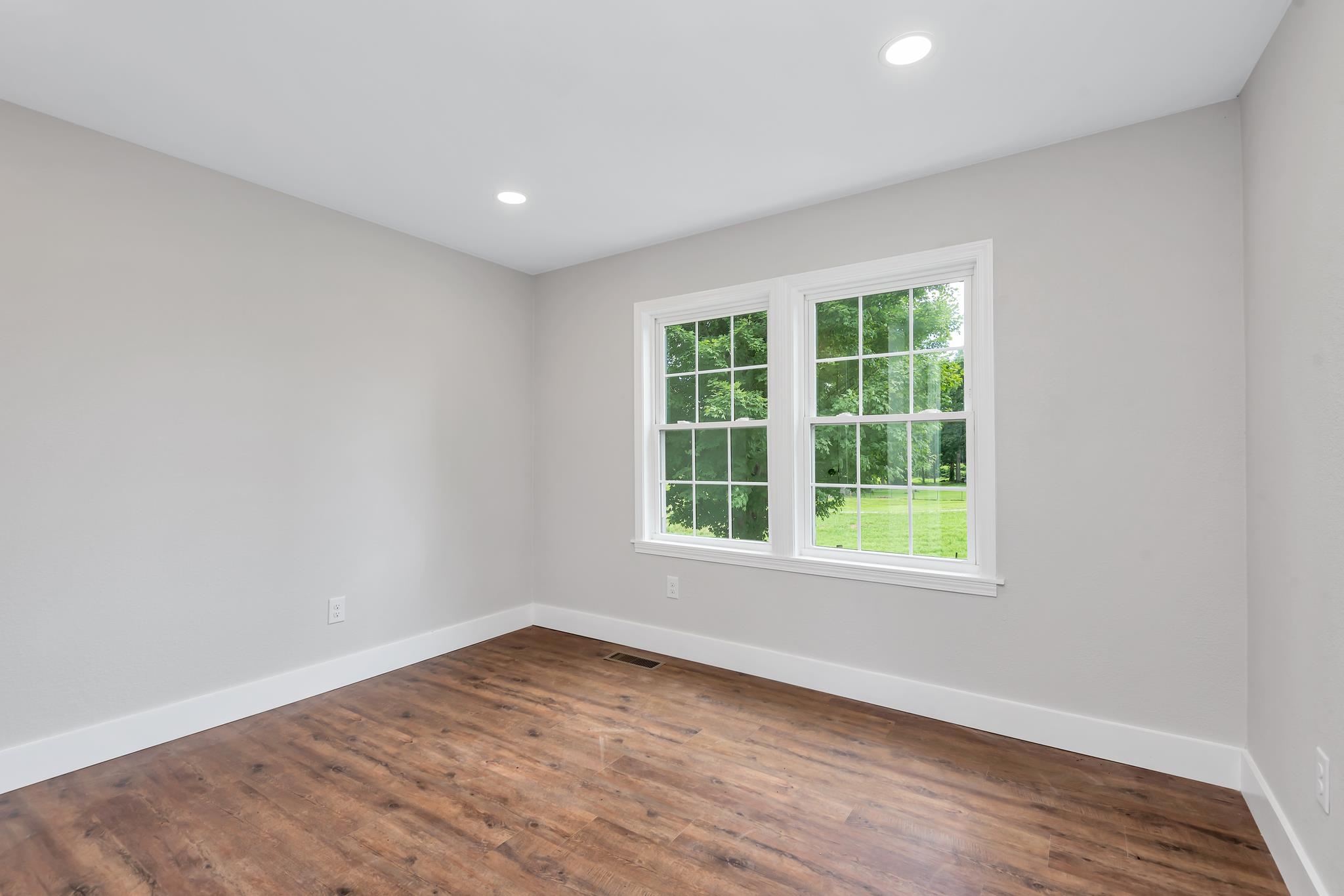 3640 Hawk Pride Mountain Rd, Tuscumbia, AL 35674 — photo 10