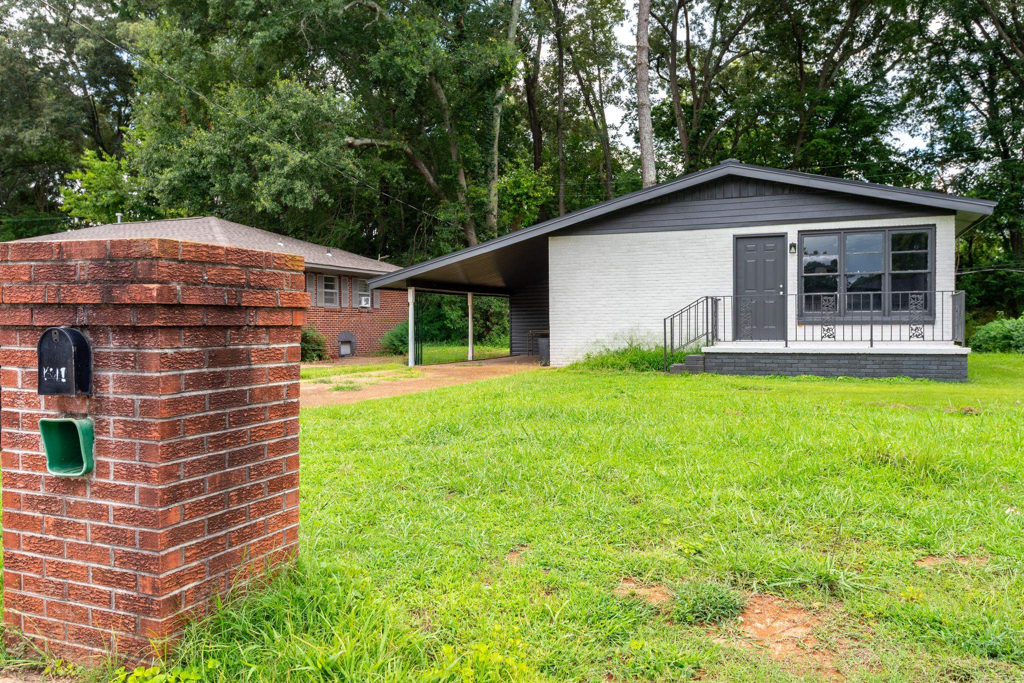 1110 Paul E Johnson Dr, Tuscumbia, AL 35674 — photo 3