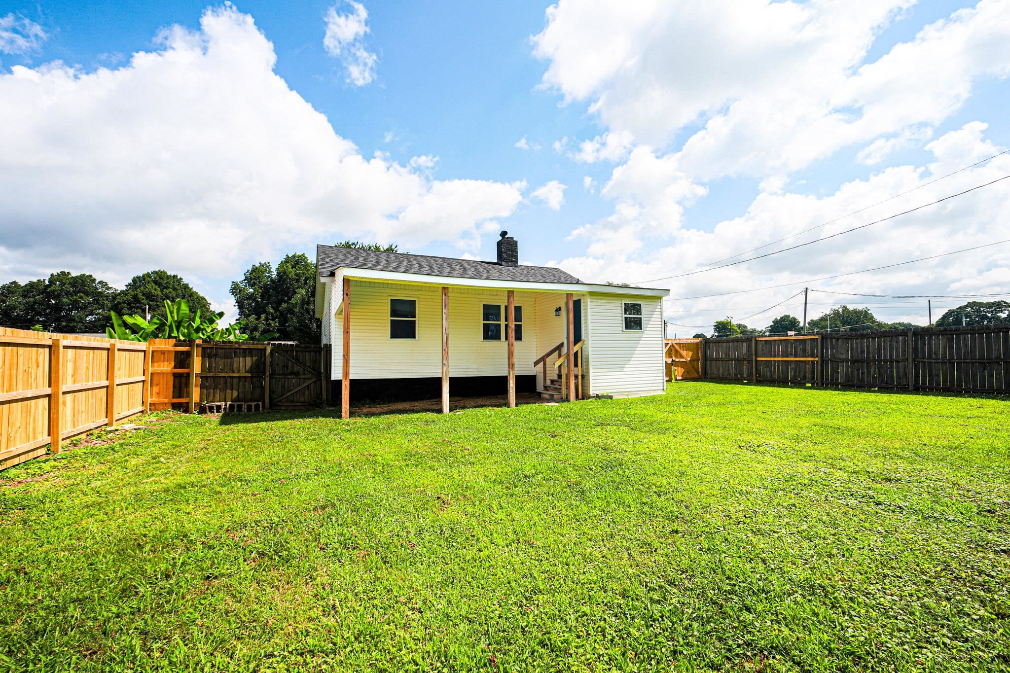 512 W Pasadena Ave, Muscle Shoals, AL 35661 — photo 3