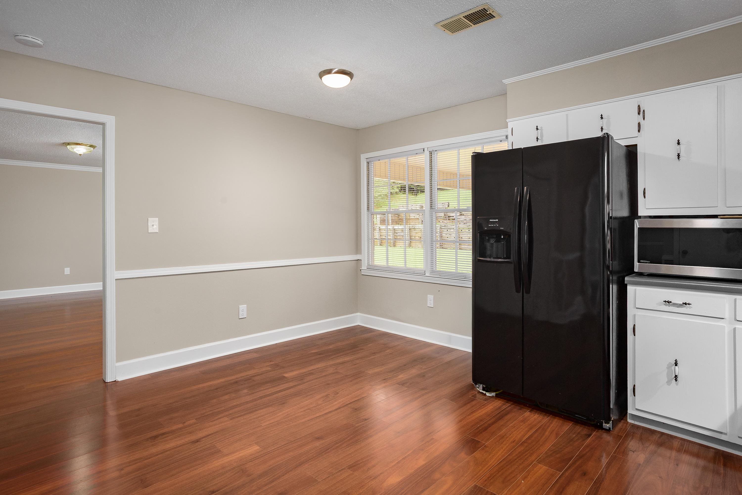 405 Oak Hill Ave, Sheffield, AL 35660 — photo 8