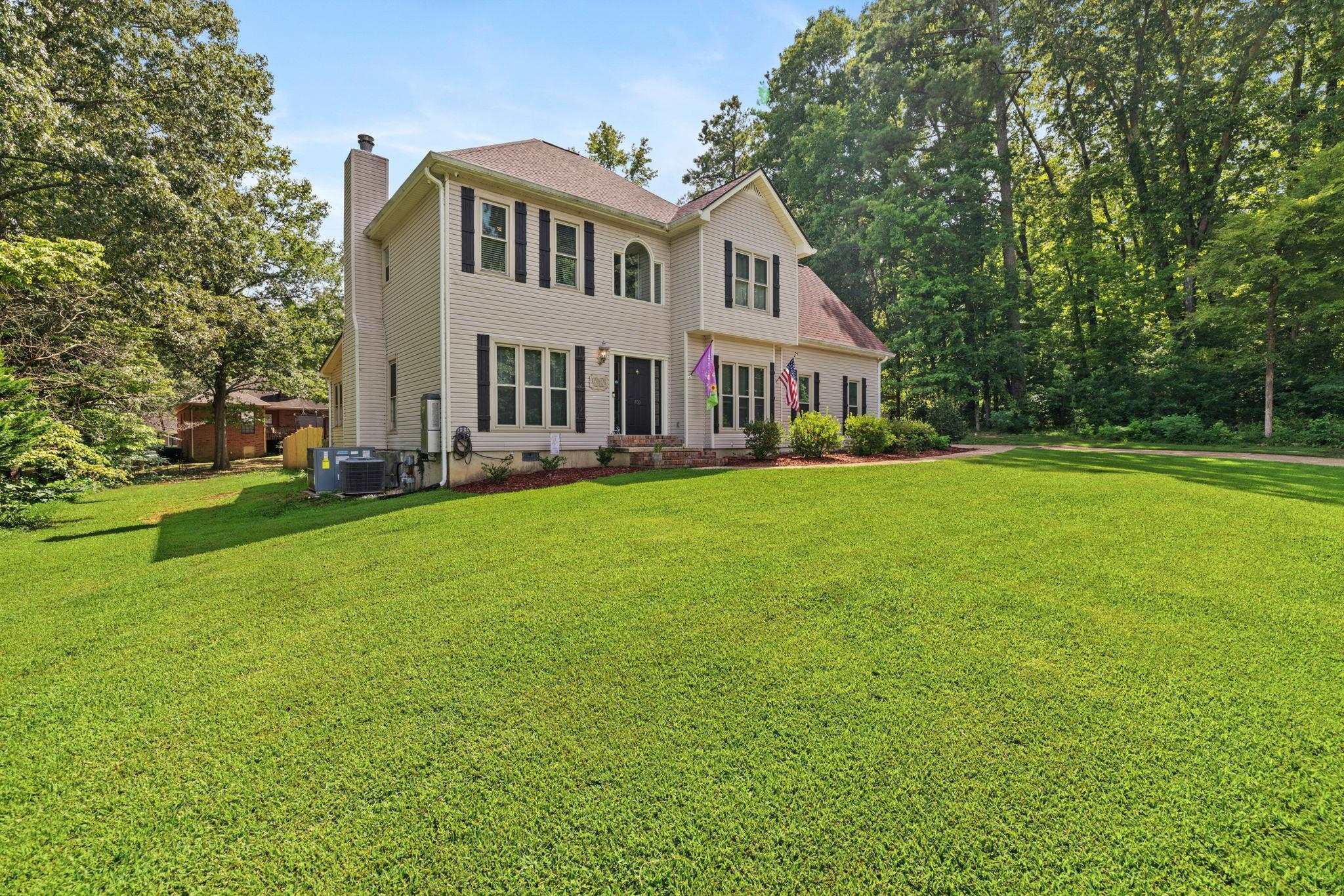 703 Oakhill Ave, Sheffield, AL 35660 — photo 2