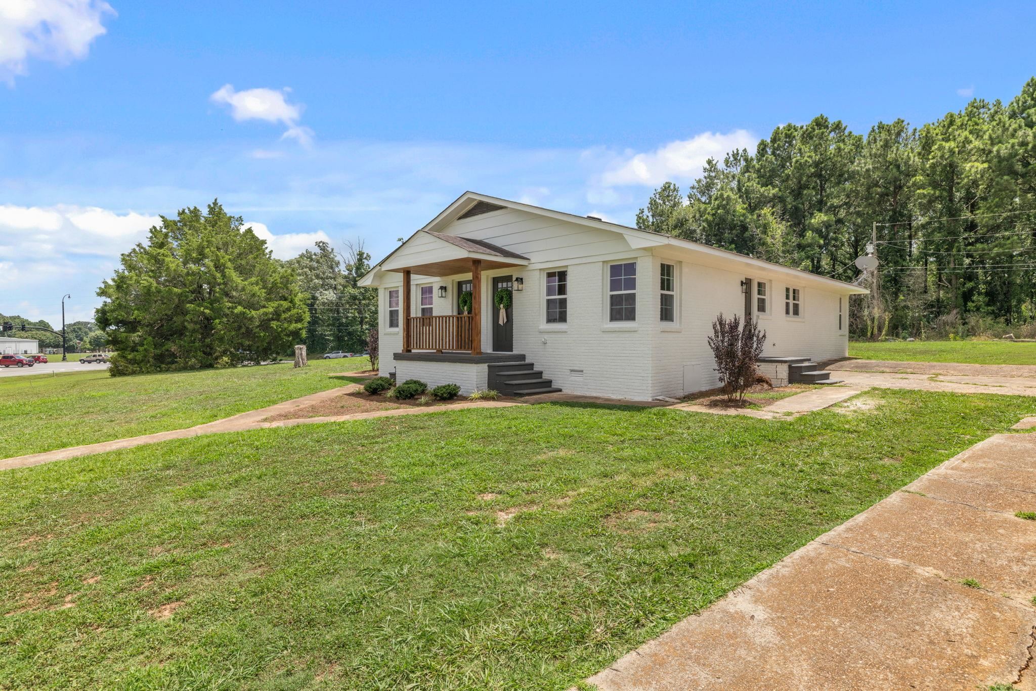 213 Sterling Blvd, Sheffield, AL 35660 — photo 3