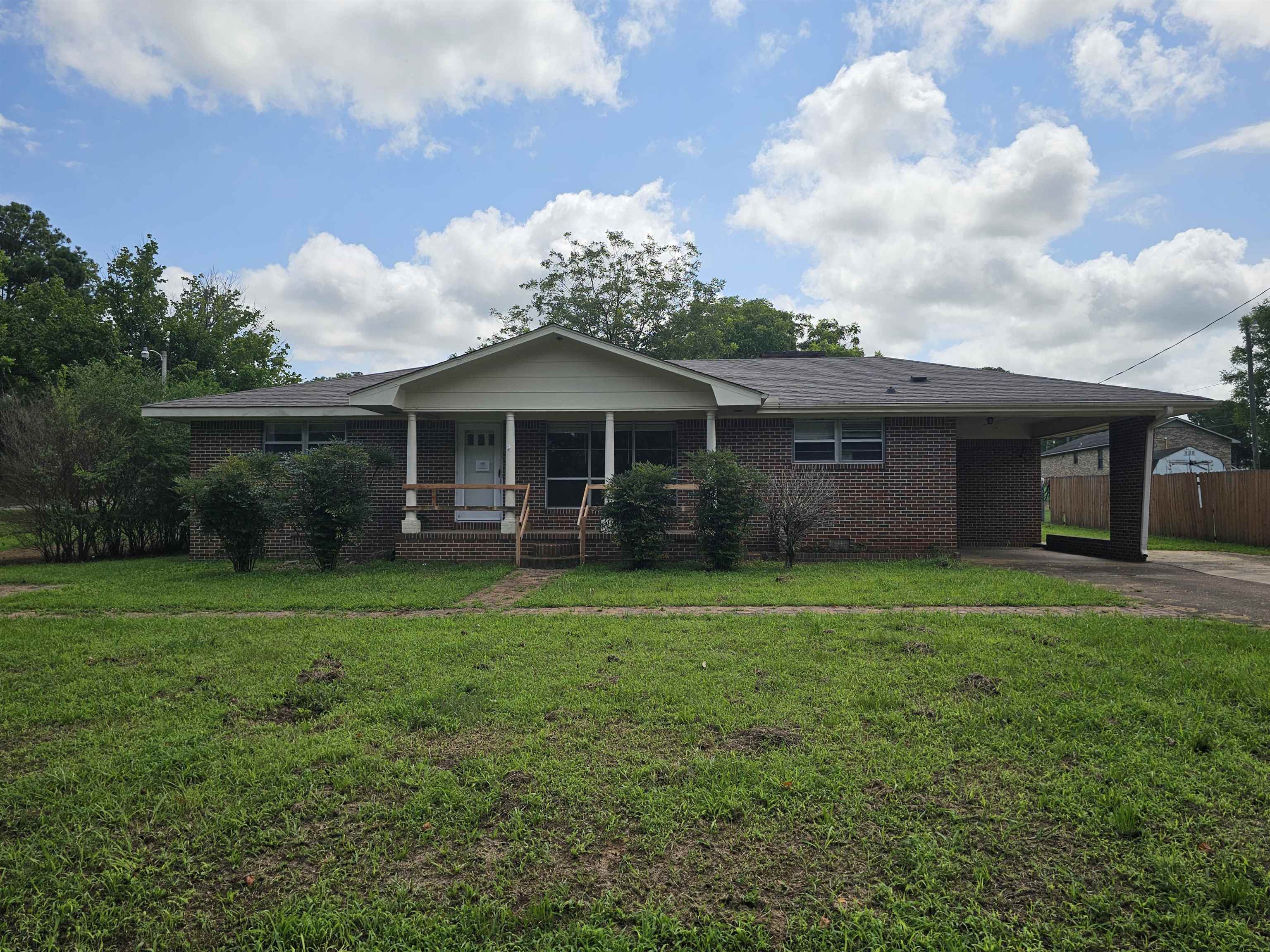 109 Pinhook Rd, Moulton, AL 35650 — photo 1