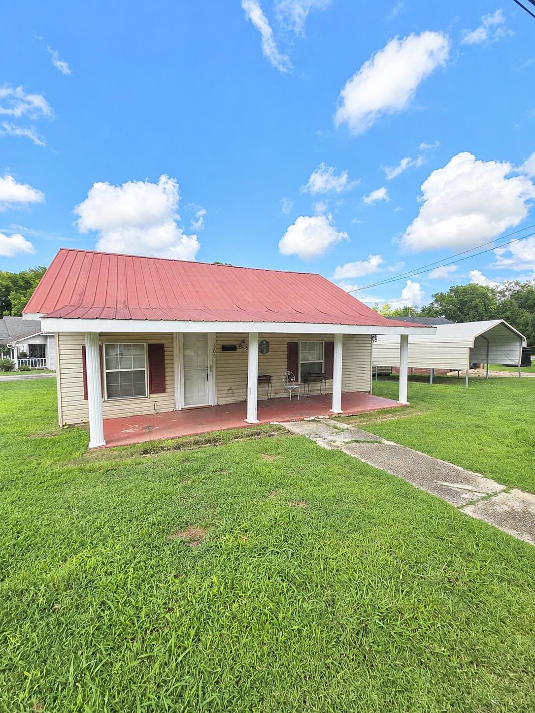506 Madison St, Russellville, AL 35653 — photo 1
