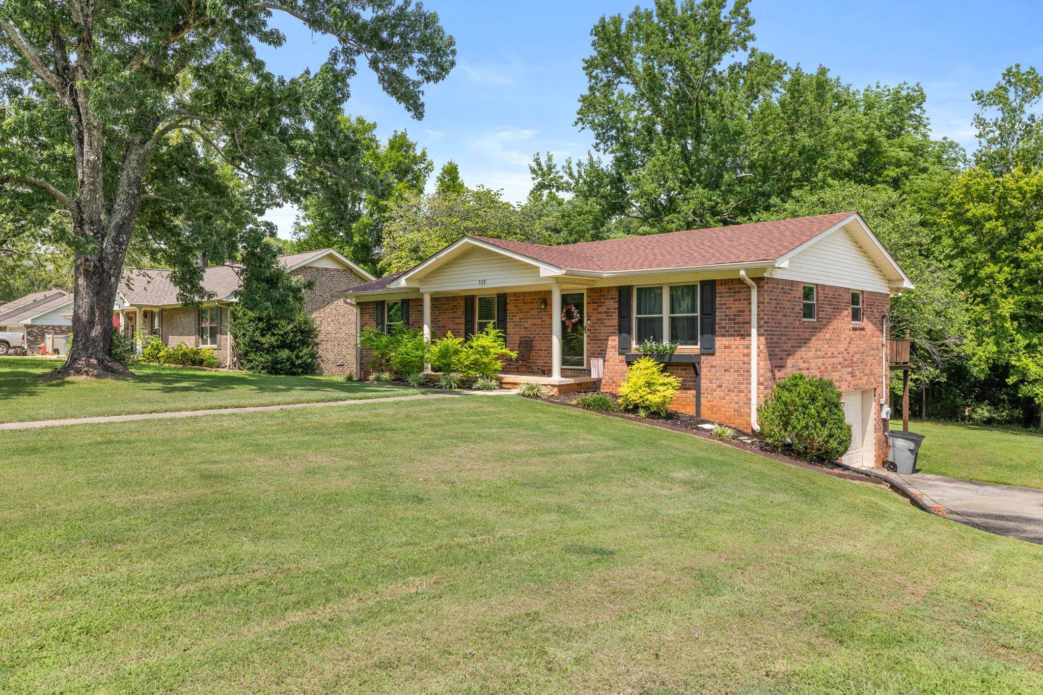 339 Shaler Dr, Killen, AL 35645 — photo 2