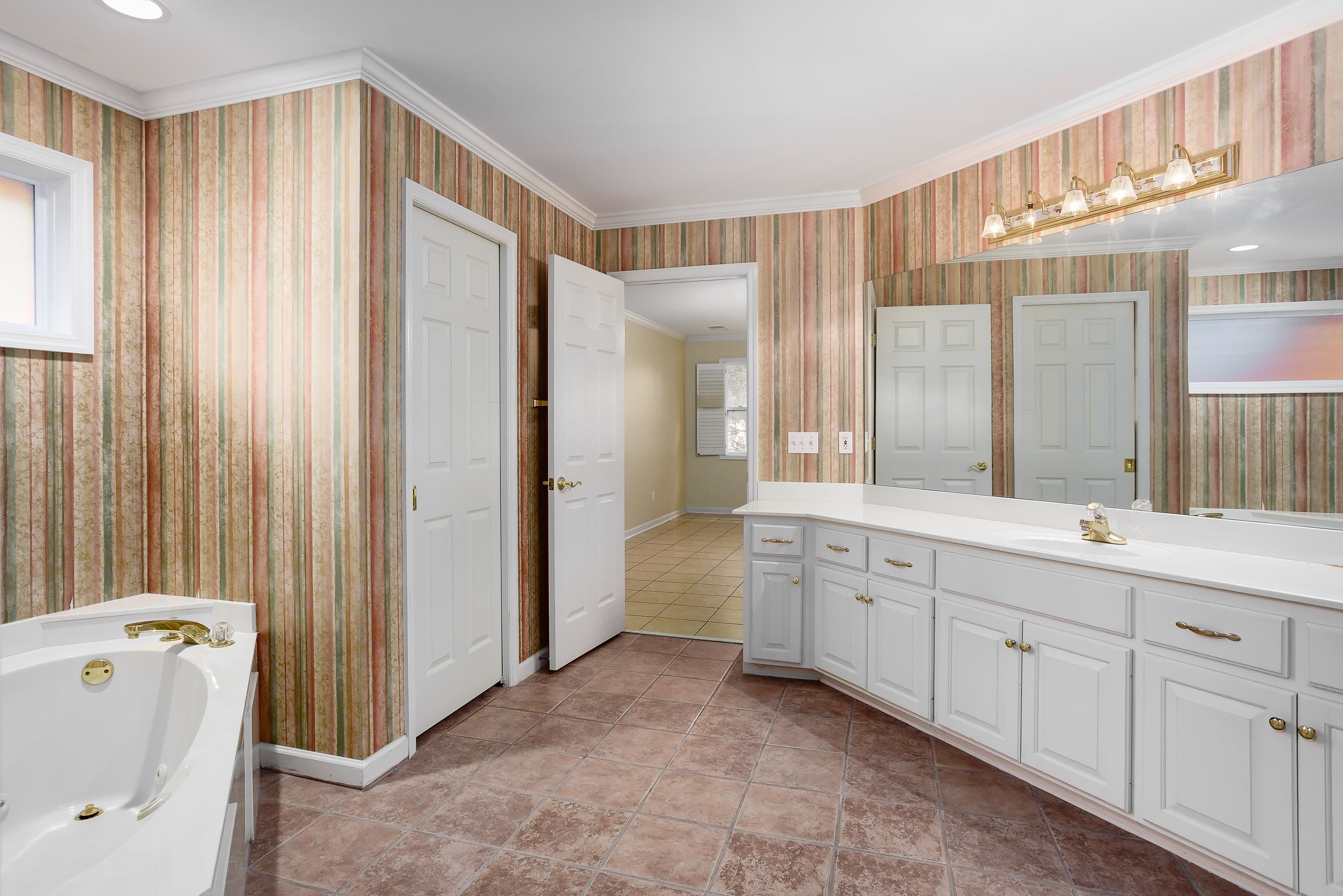 154 Breckenridge Ct, Florence, AL 35630 — photo 12