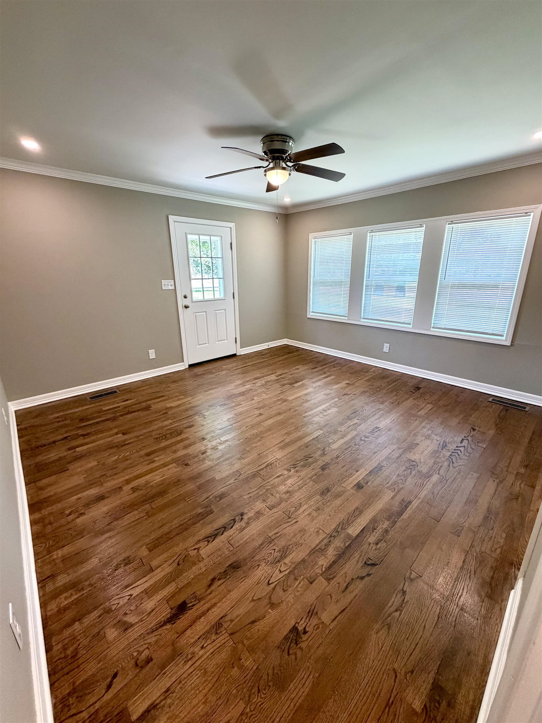 1003 N Cave St, Tuscumbia, AL 35674 — photo 9