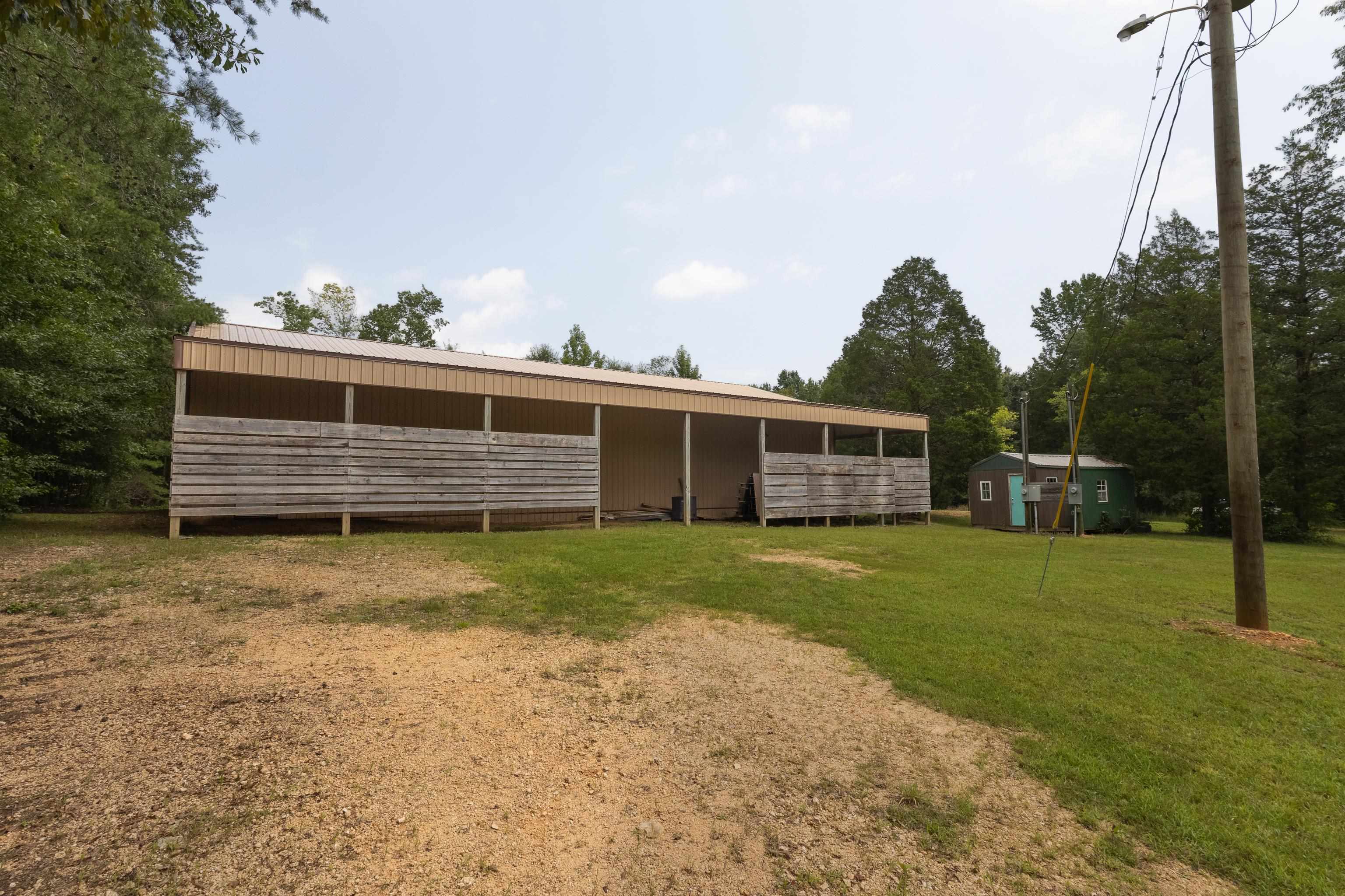 1511 Co Rd 74, Florence, AL 35633 — photo 2