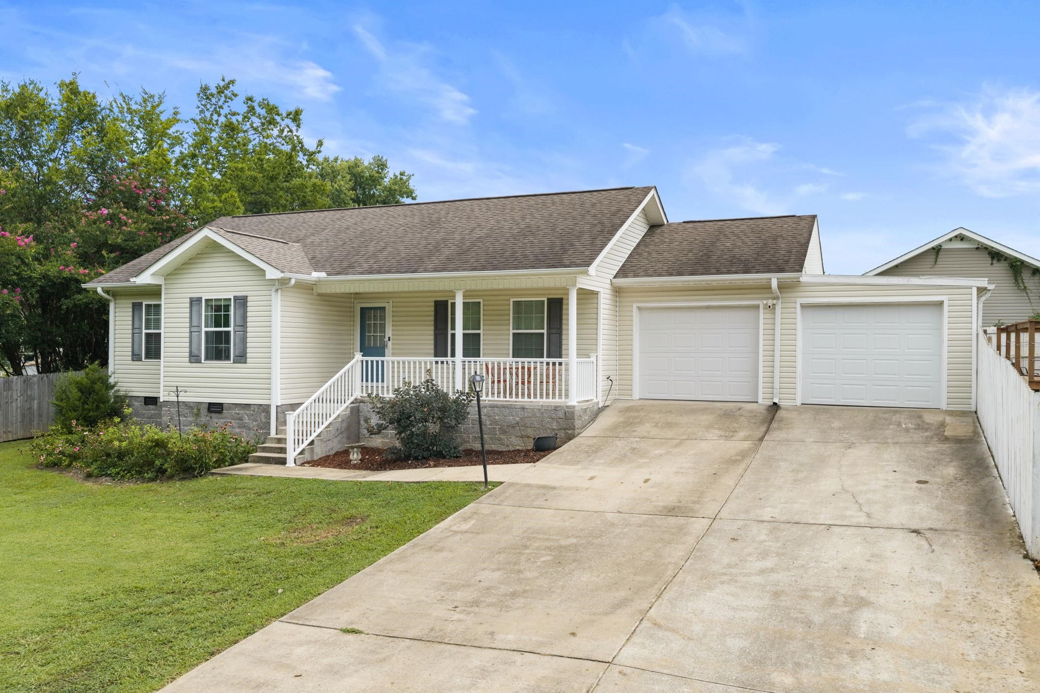 109 Wilson Dam Ave, Sheffield, AL 35660 — photo 2