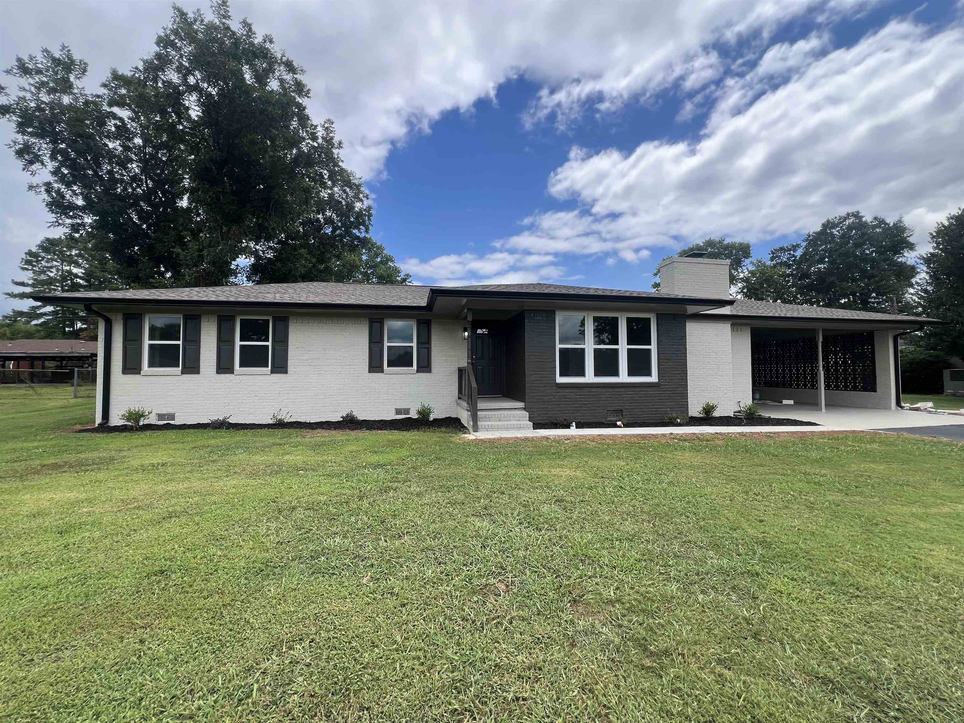 119 Williams St, Muscle Shoals, AL 35661 — photo 1