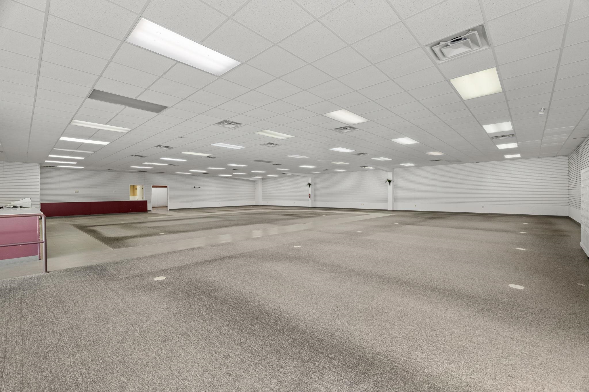 2450 Mall Rd, Florence, AL 35630 — photo 9