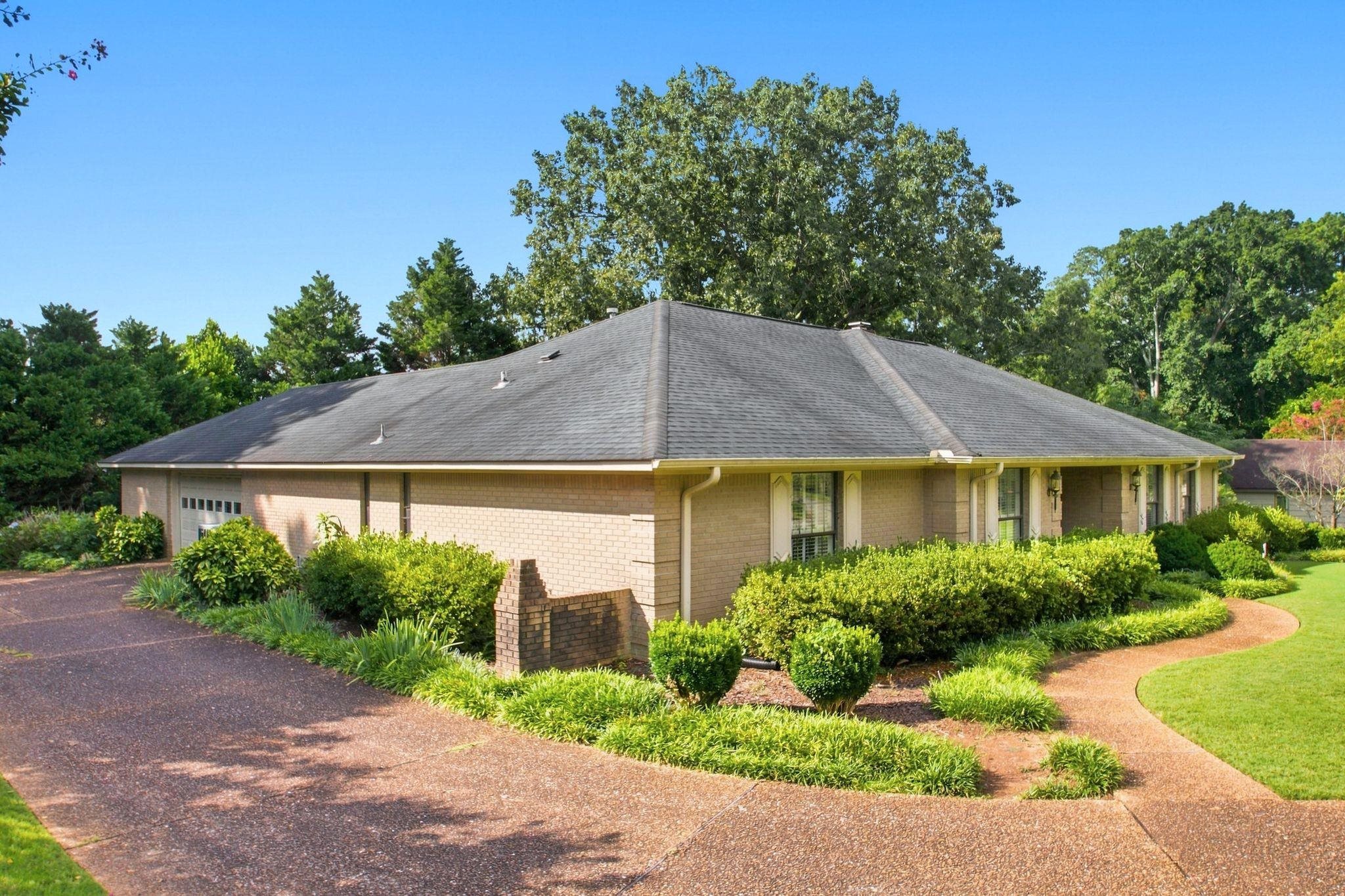 2128 Hickory Hills Rd, Florence, AL 35630 — photo 4