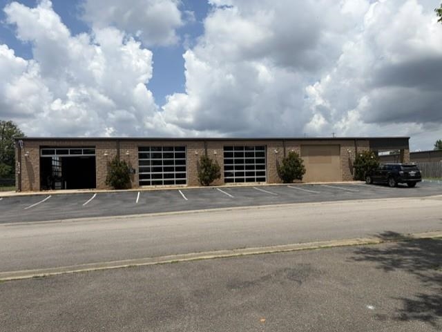 2411 Rosedale St, Muscle Shoals, AL 35661 — photo 1