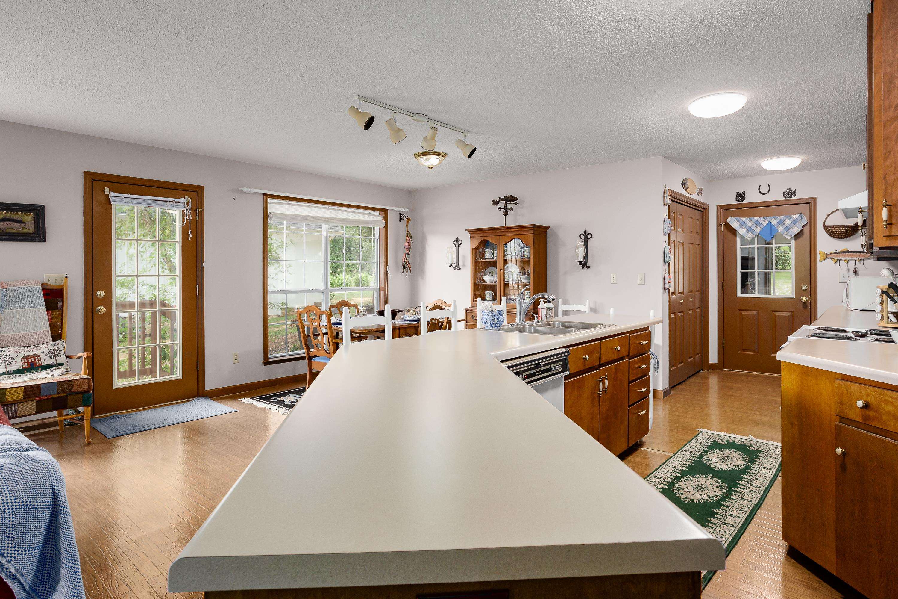 9740 Sergeant Holden Ln, Athens, AL 35614 — photo 6