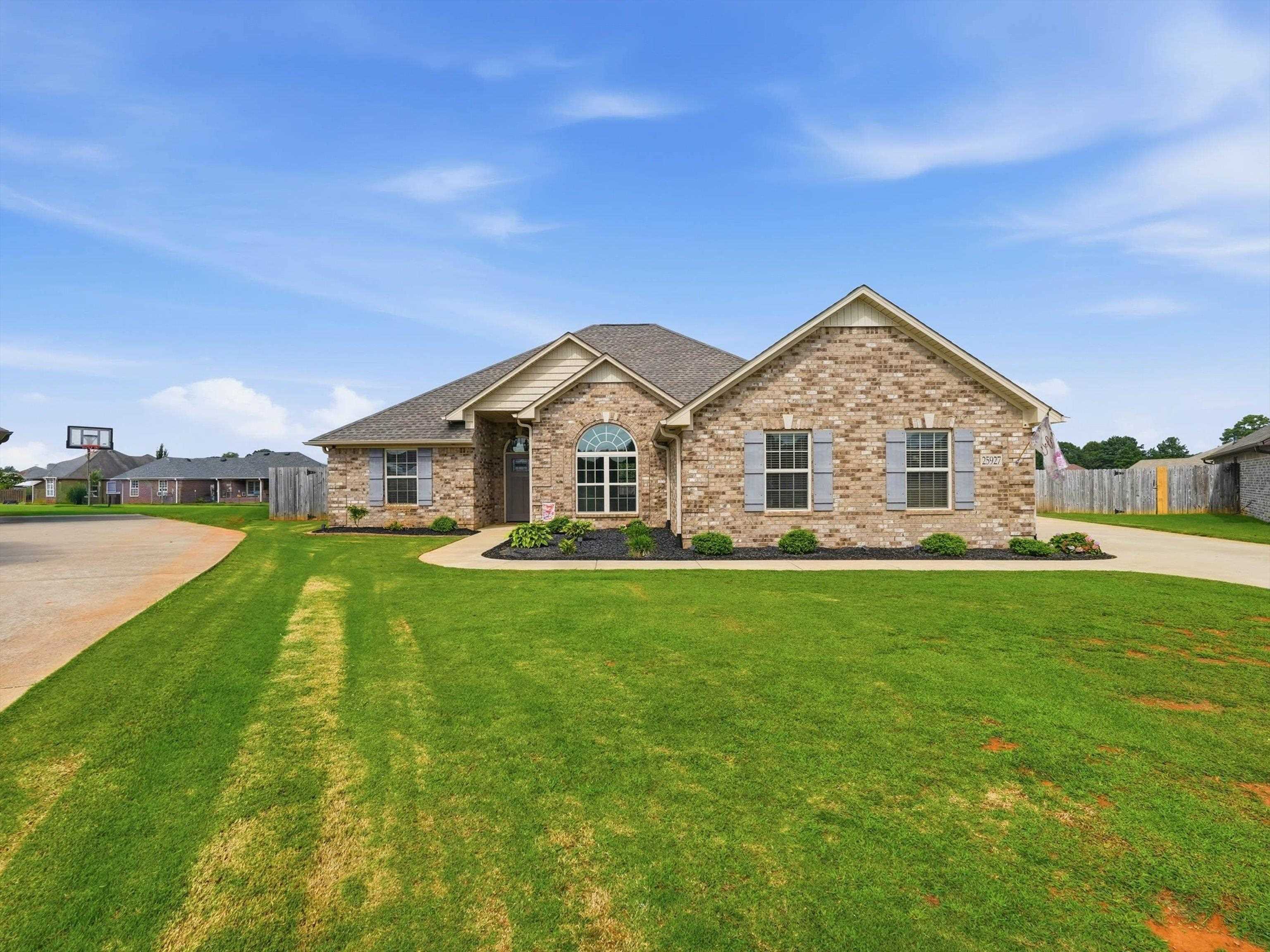 25927 Stef Ln, Athens, AL 35613 — photo 4