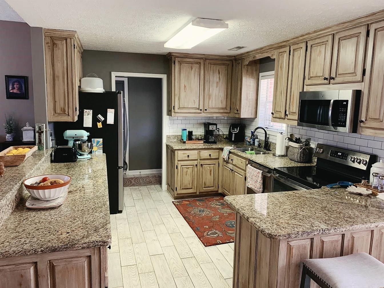 305 W Girard Ave, Muscle Shoals, AL 35661 — photo 4