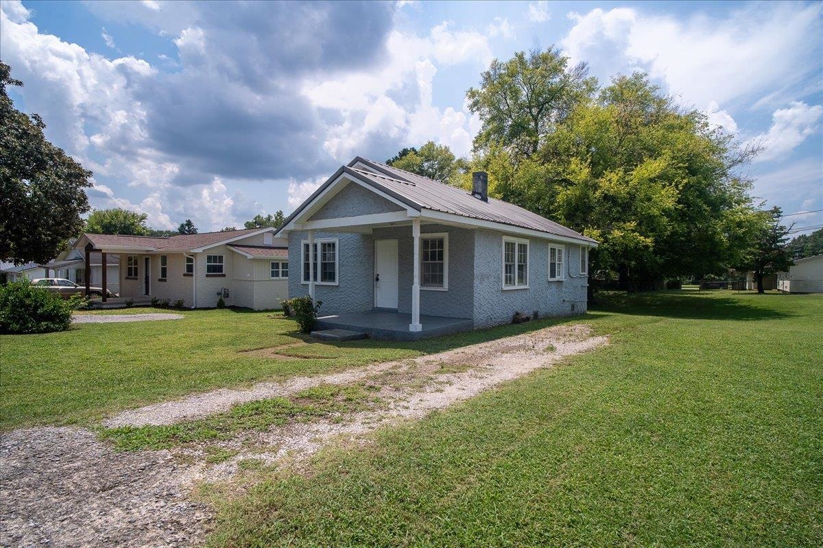 204 S Spurr St, Florence, AL 35630 — photo 1