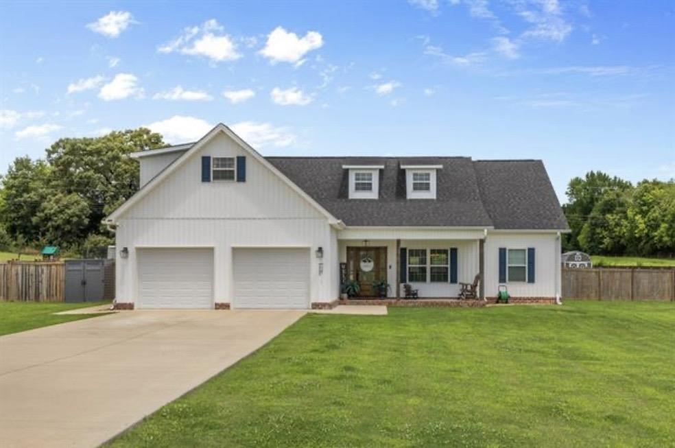 146 Malibu Ln, Killen, AL 35645 — photo 1