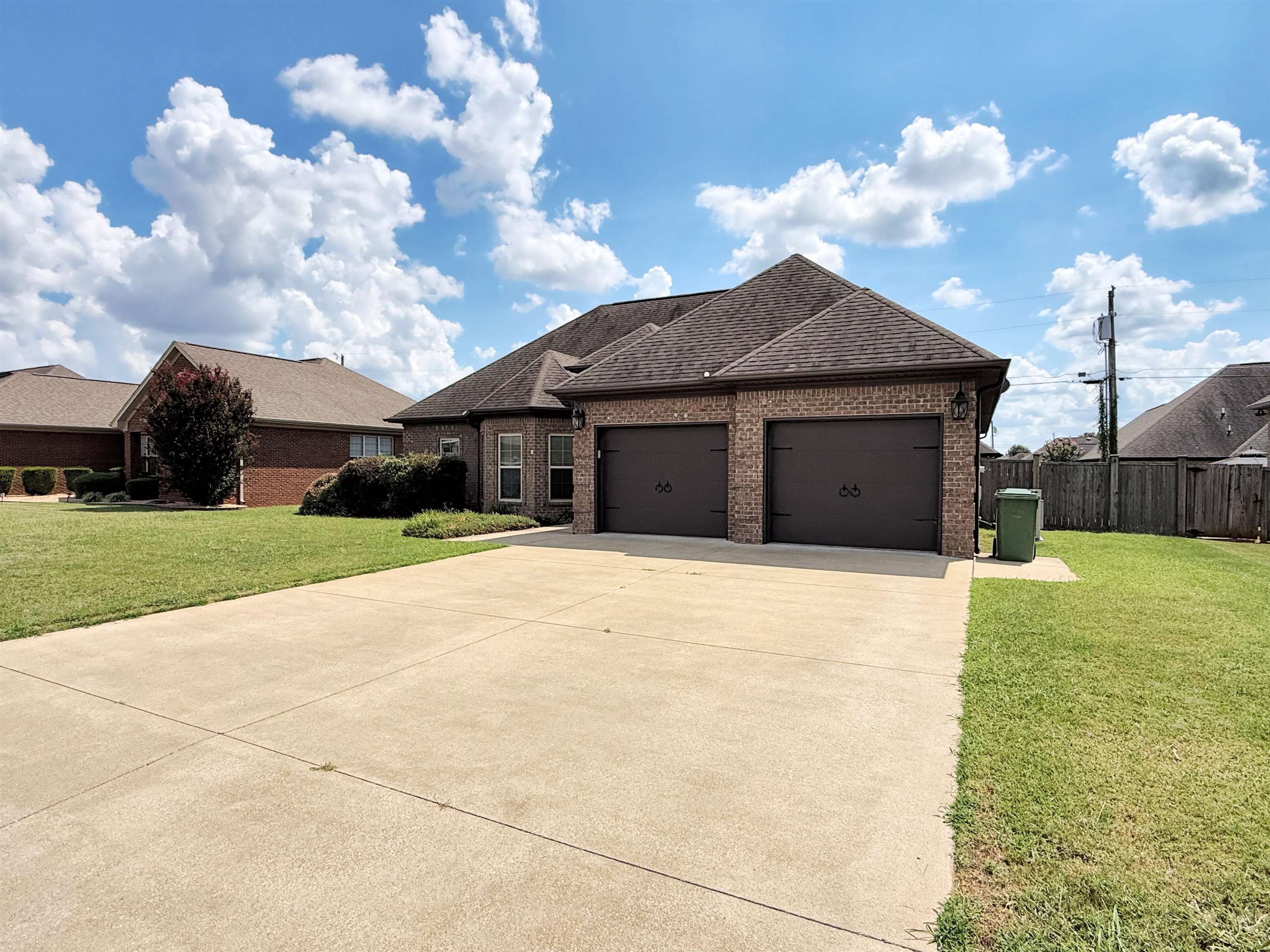 113 Cottonwood Dr, Muscle Shoals, AL 35661 — photo 3