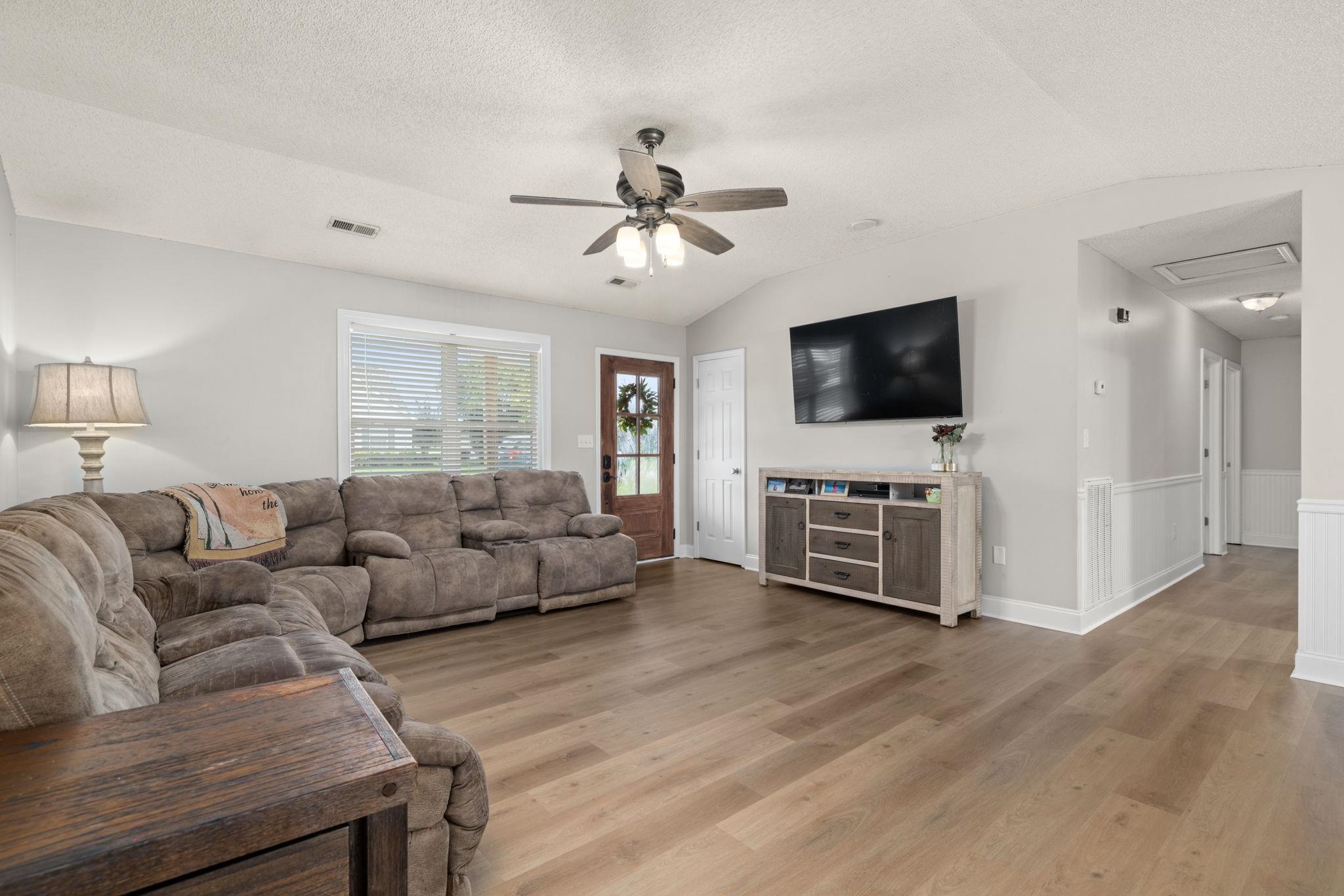 309 W Washington Dr, Muscle Shoals, AL 35661 — photo 5