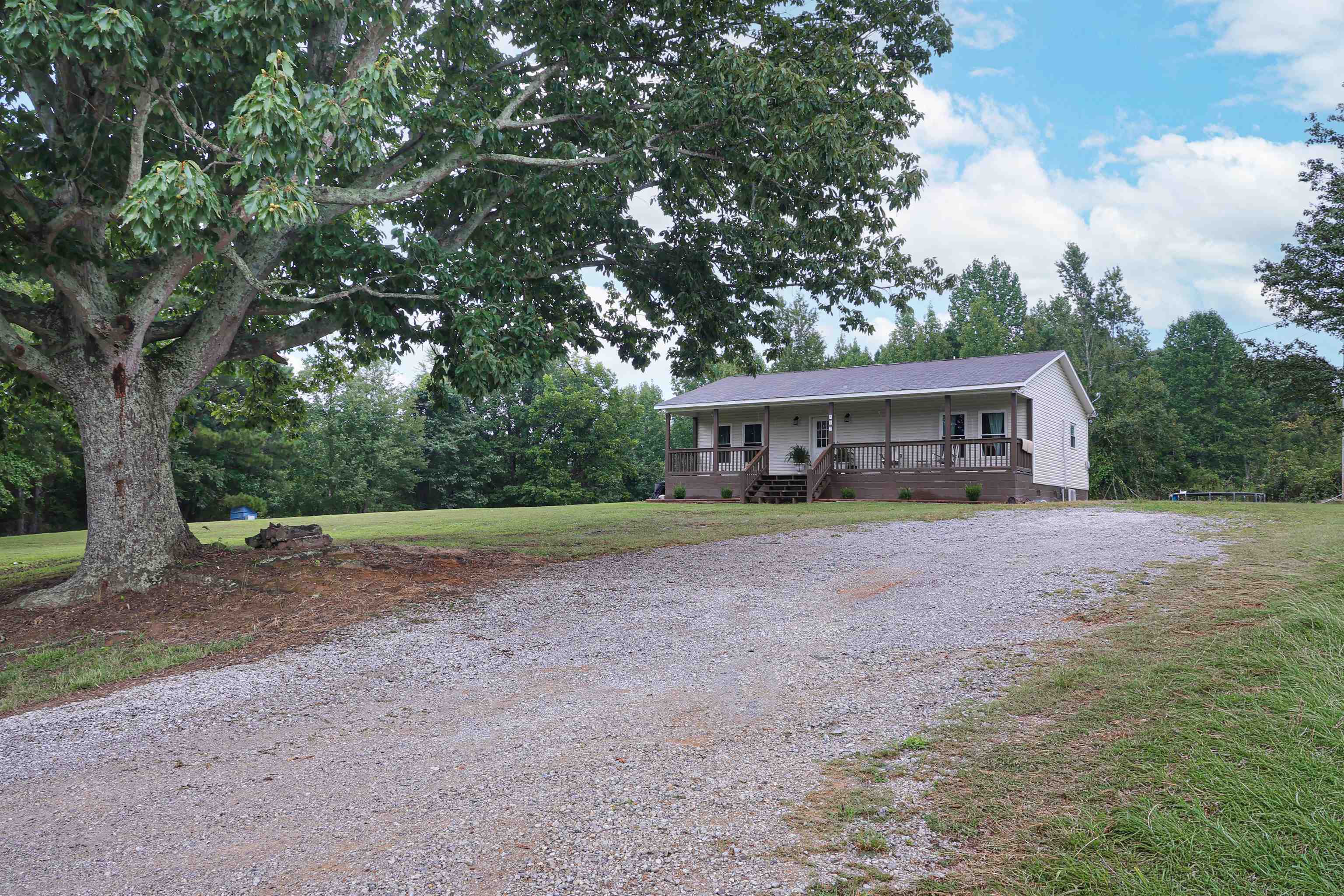 582 Allen Loop, Tuscumbia, AL 35674 — photo 2
