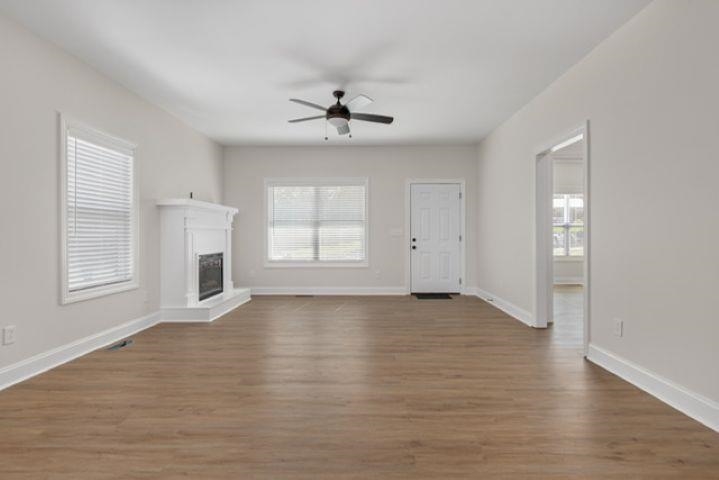 220 Frances Dr, Killen, AL 35645 — photo 4